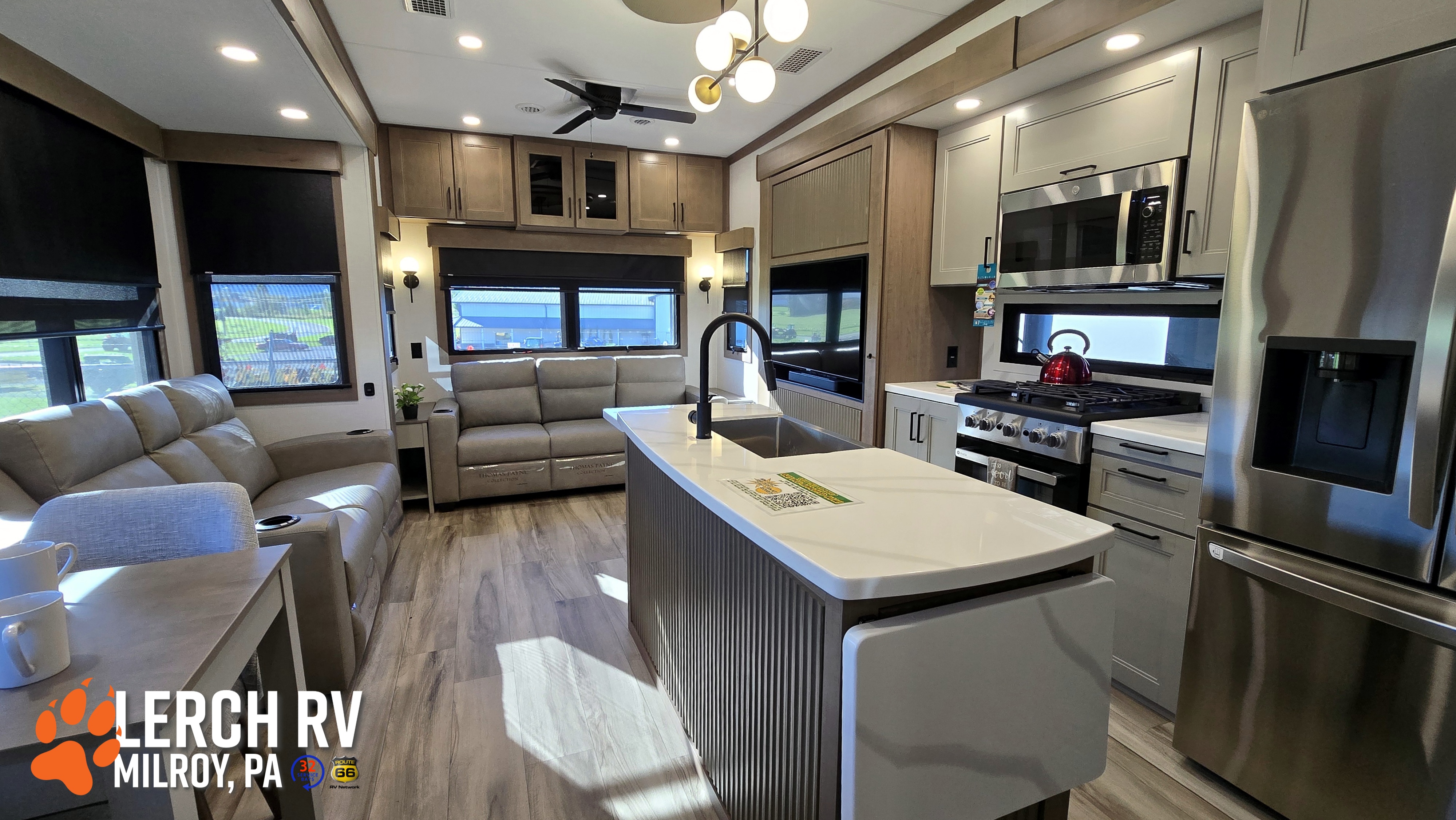 2027 KZ RV Durango Gold G366FBQ - Image 15
