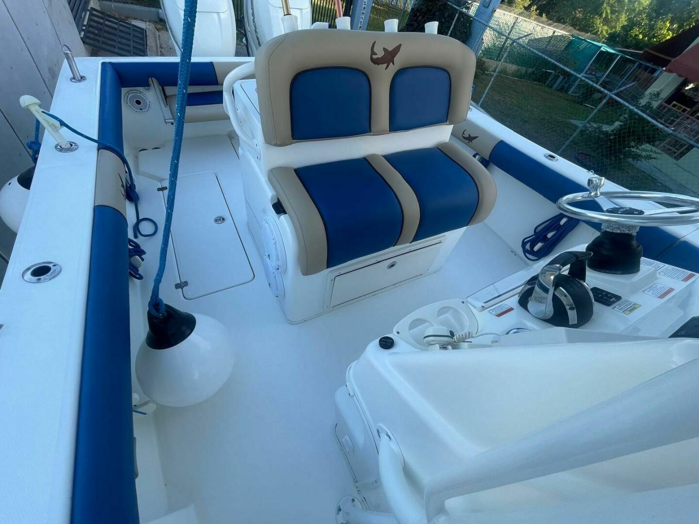 2016 Mako 284 Center Console - Image 14