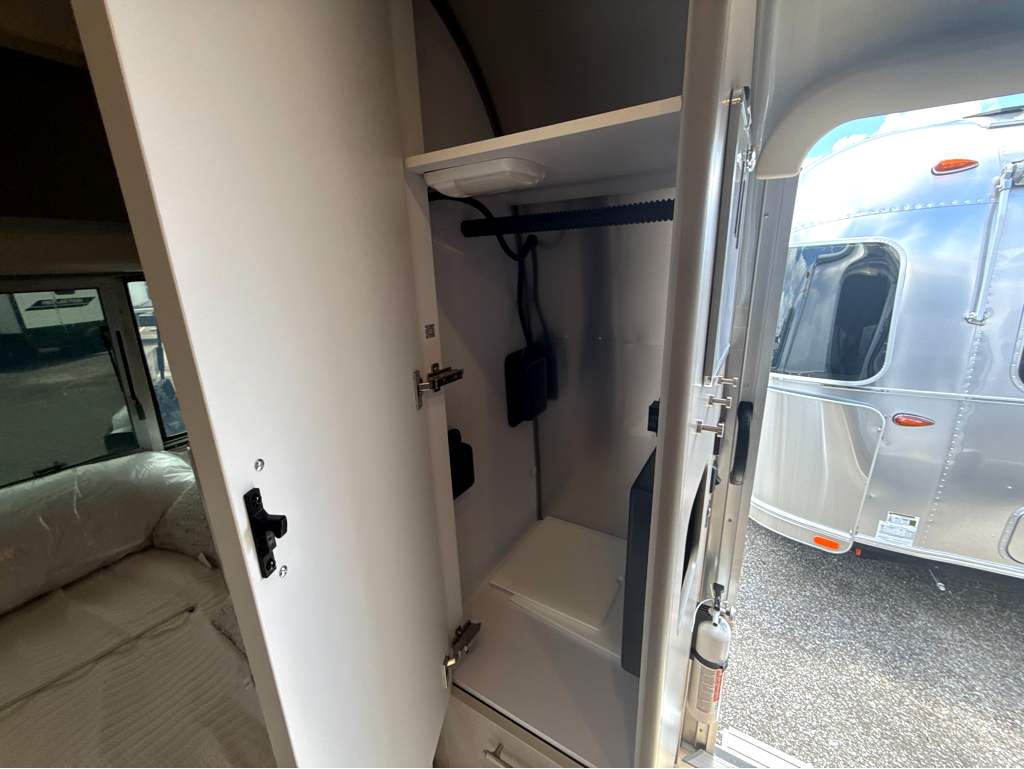 2026 AIRSTREAM CARAVEL 20FB - Image 15