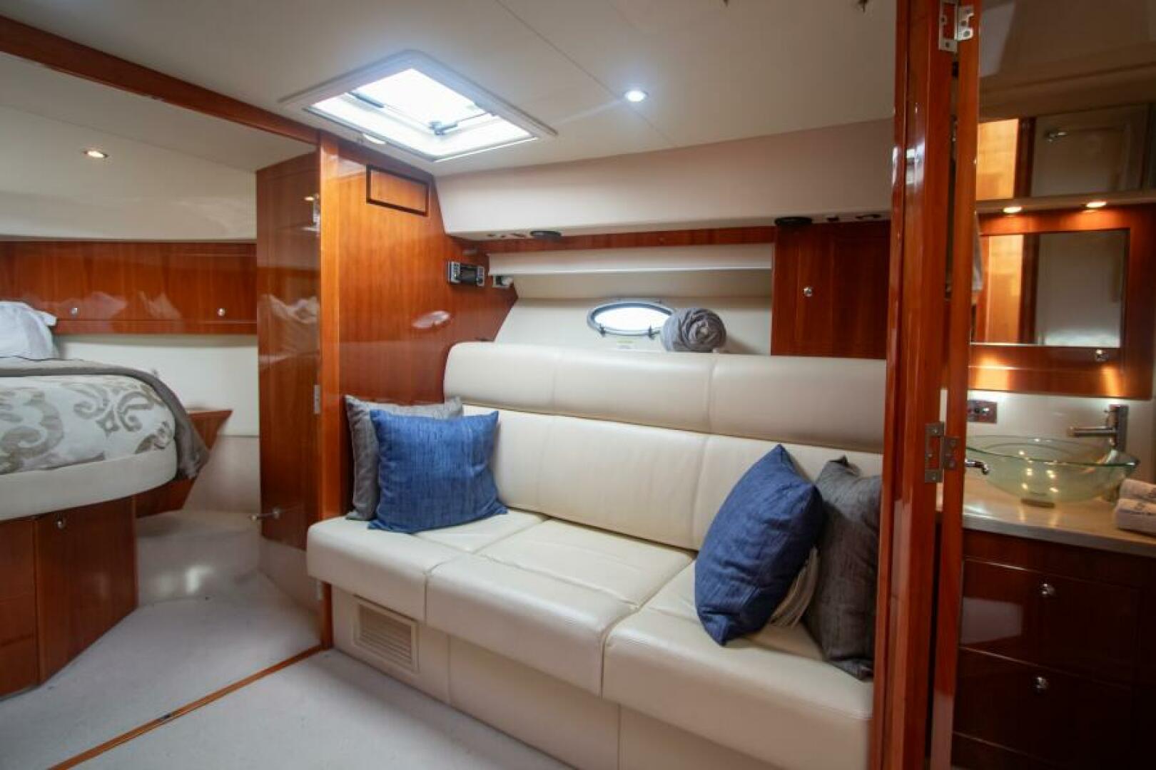 2012 Riviera 50 Sport Yacht - Image 3