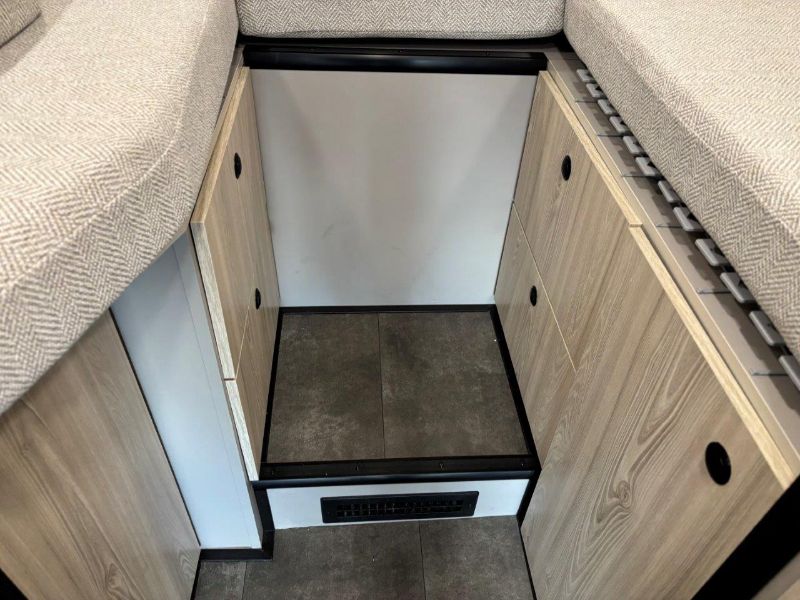2026 Entegra Coach Condor 23S - Image 19