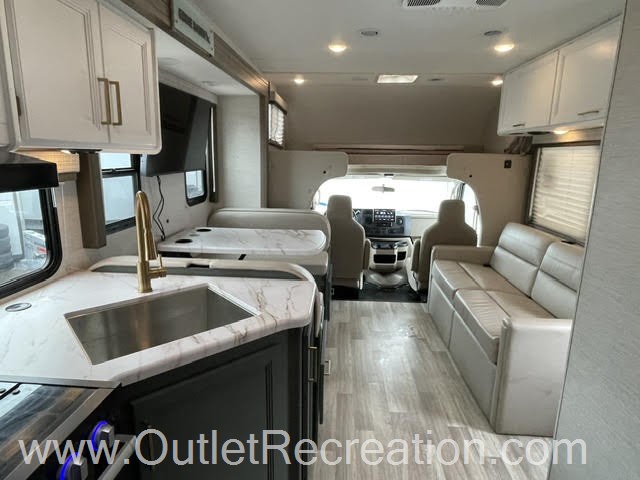 2025 Thor Motor Coach Freedom Eddie Bauer 28EB - Image 9