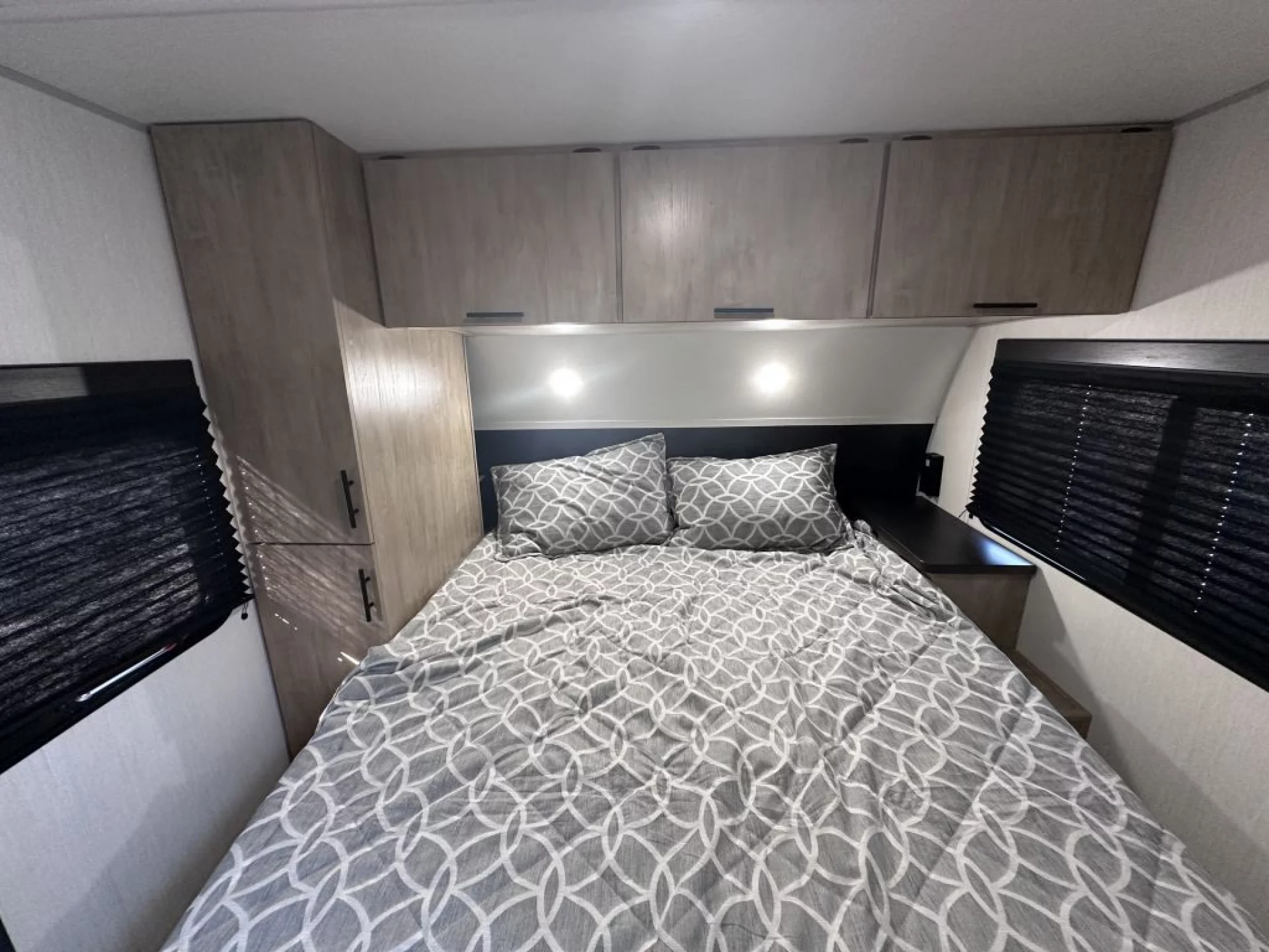2026 FOREST RIVER CHEROKEE GREY WOLF 23MK - Image 35
