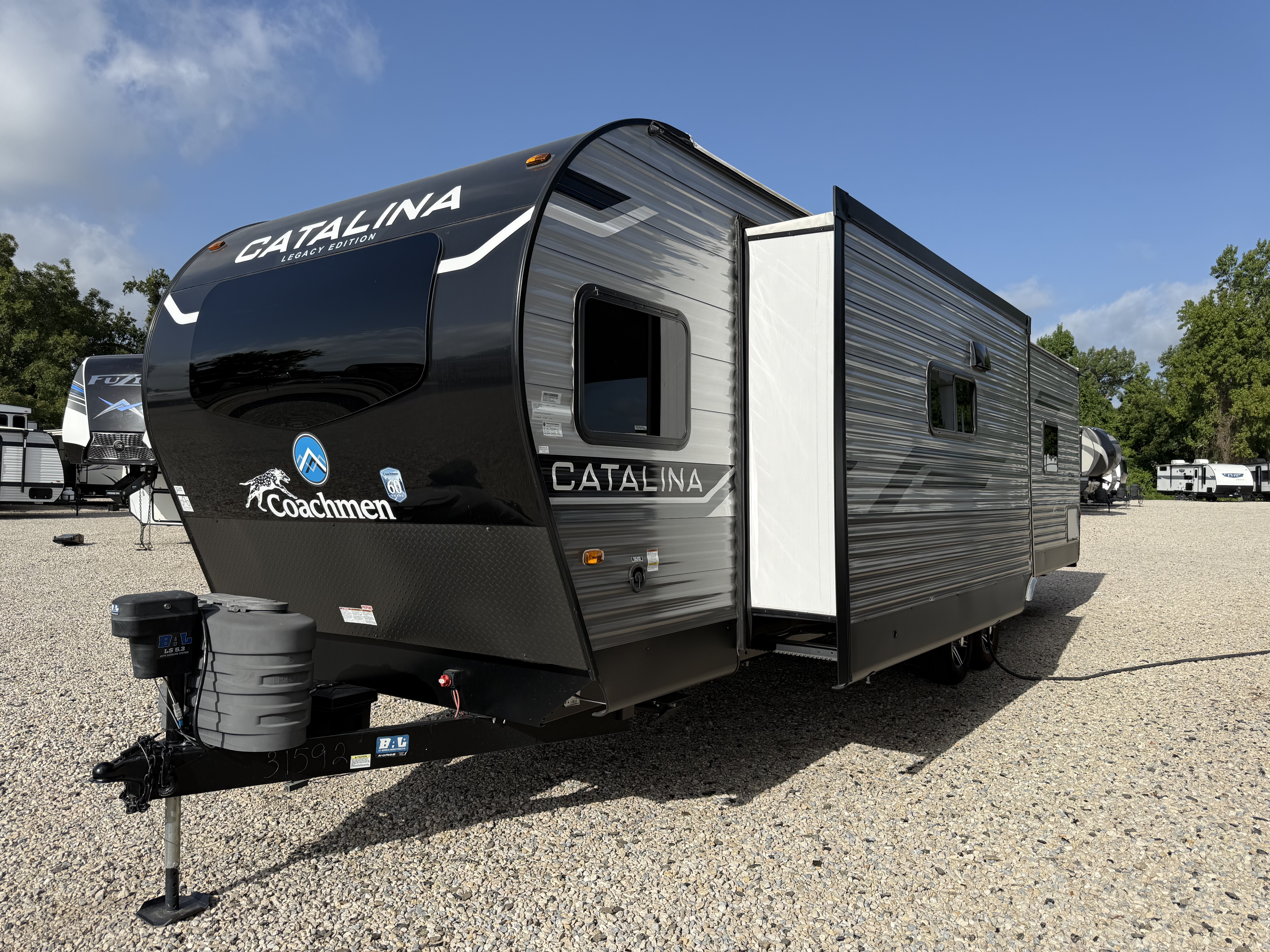 2024 Coachmen Catalina Legacy Edition 283FEDS - Image 3