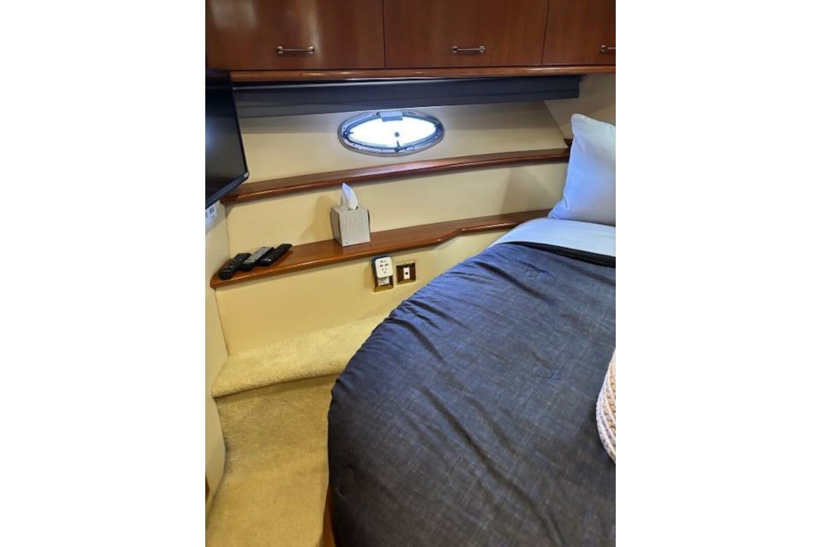 2004 Carver 466 Motor Yacht - Image 71