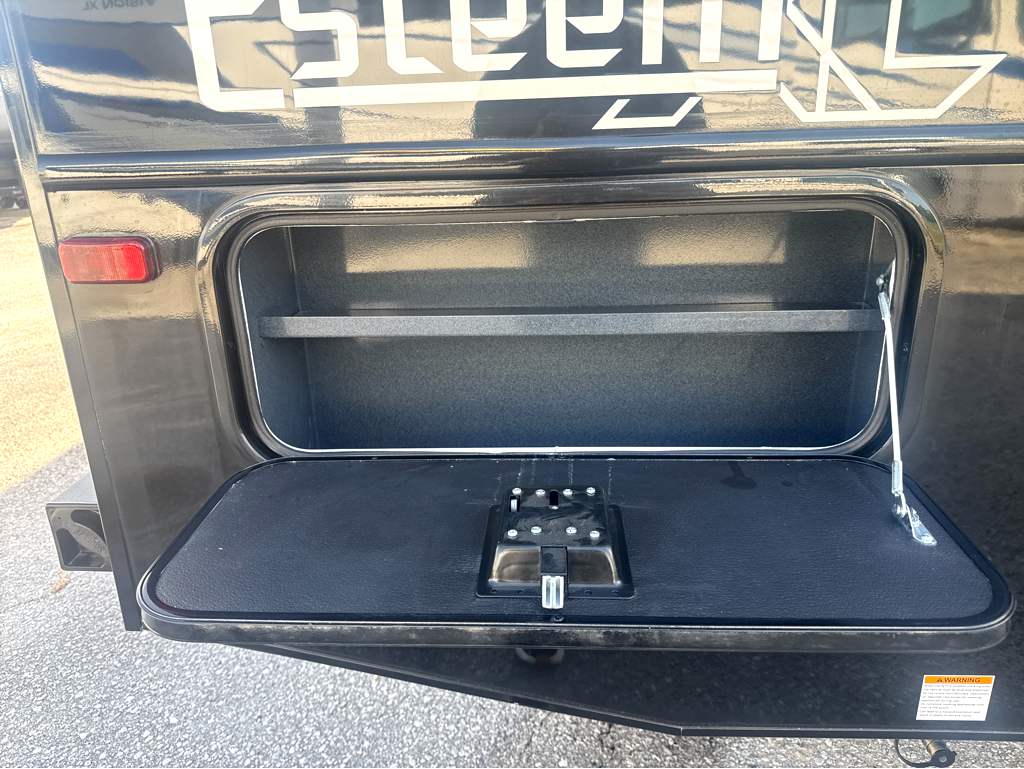 2027 ENTEGRA COACH ESTEEM XL 32U - Image 9