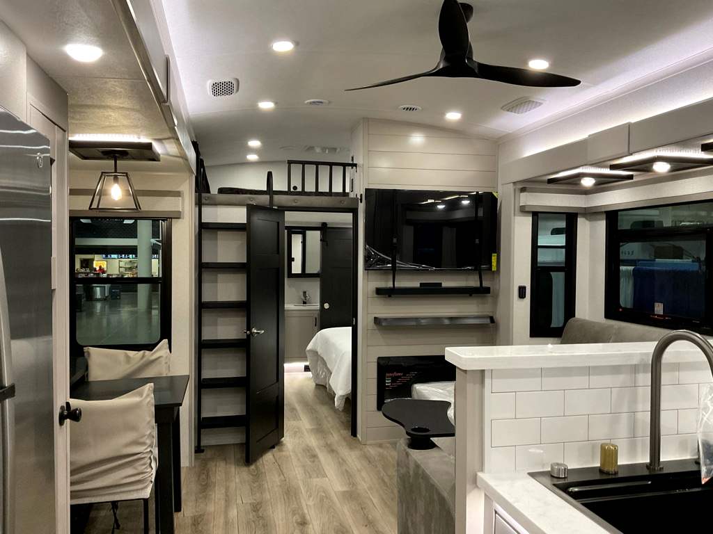 2026 JAYCO NORTH POINT 395 DSDB - Image 11