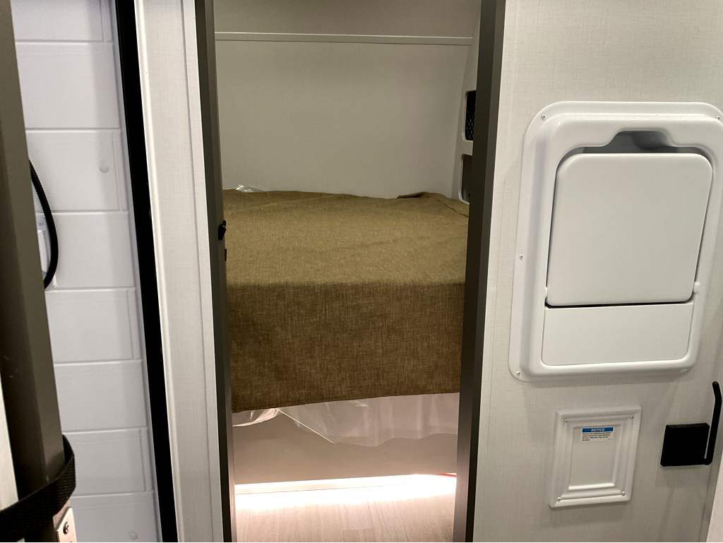 2026 KEYSTONE RV SPROUT 19 RKS - Image 3