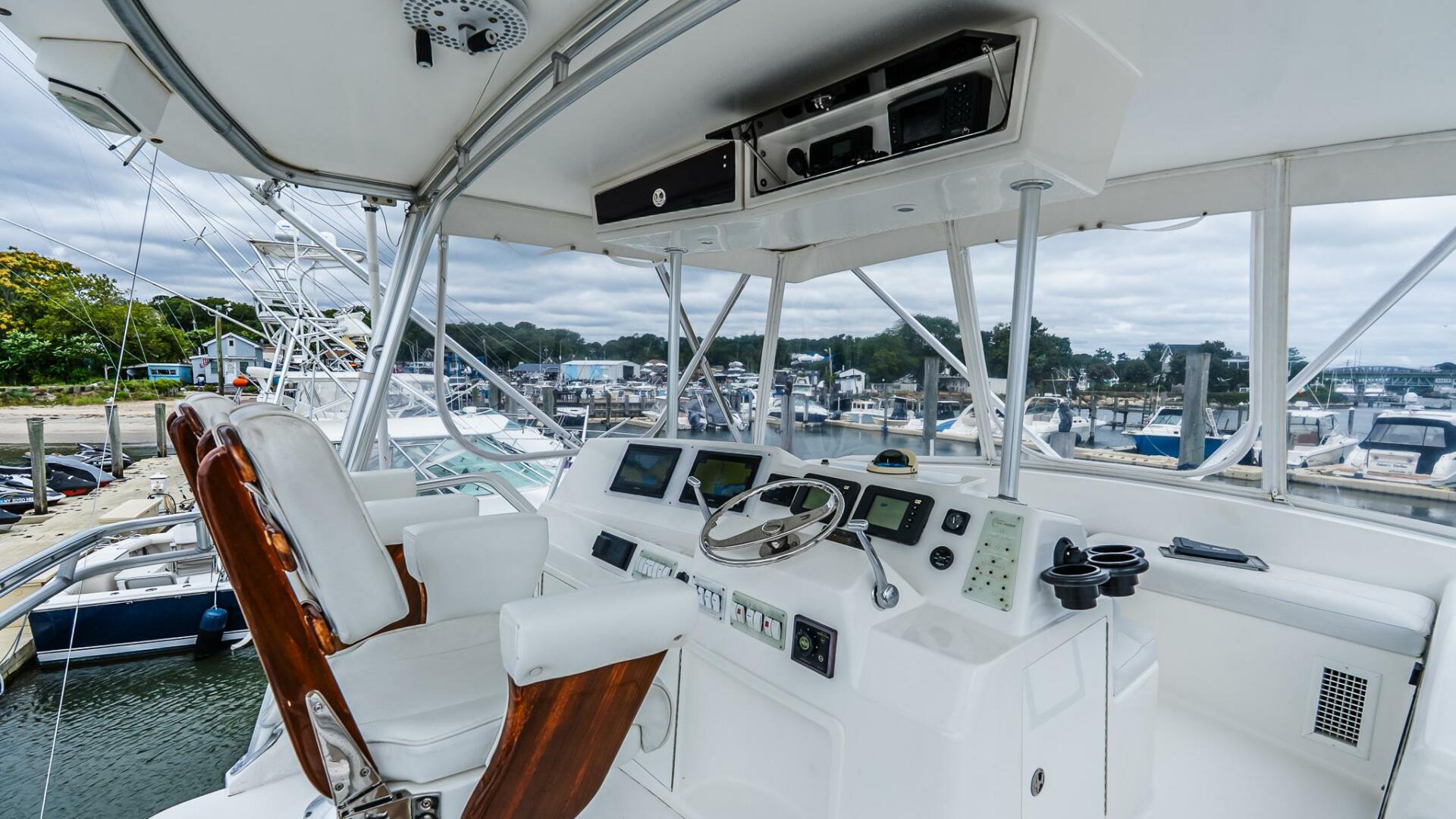 2003 Egg Harbor 42 Convertible - Image 32