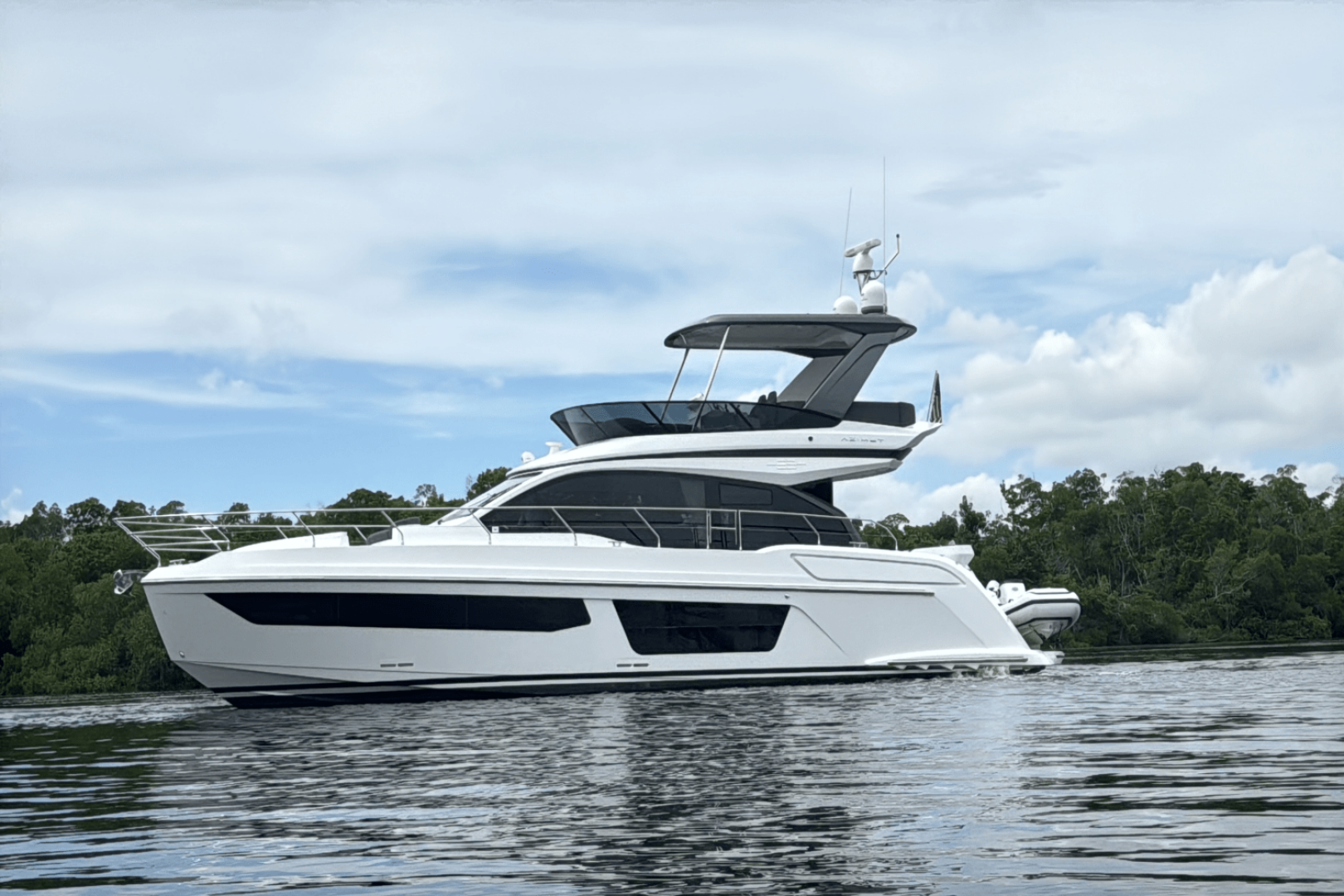 2023 Azimut Azimut 53 FLY Base - Image 1