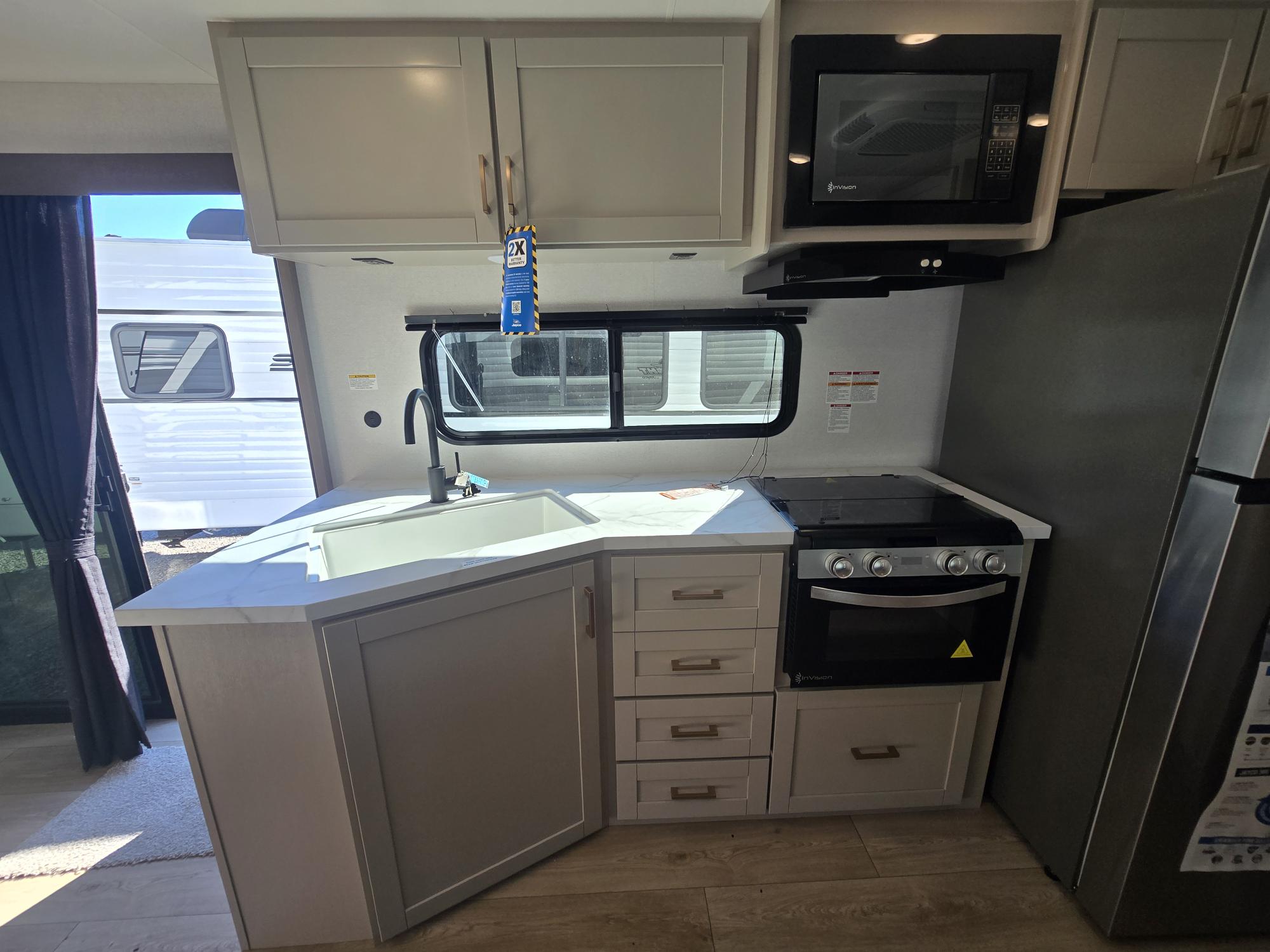 2027 JAYCO JAY FLIGHT 380DQS - Image 14