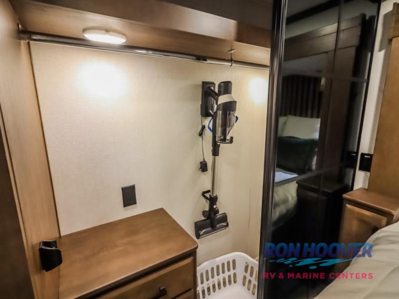 2026 FOREST RIVER 425FO - Image 33