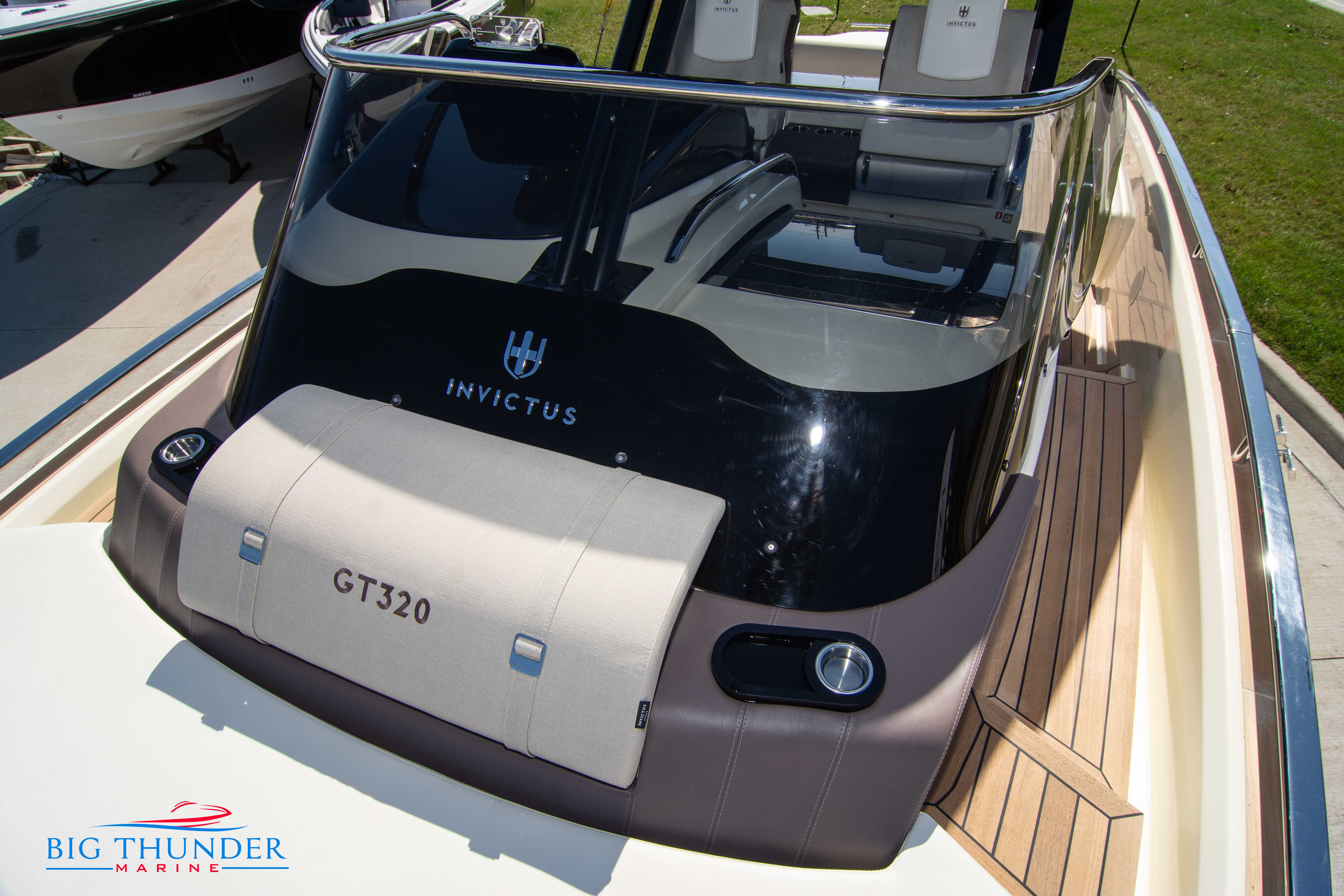 2024 Invictus GT320 - Image 56