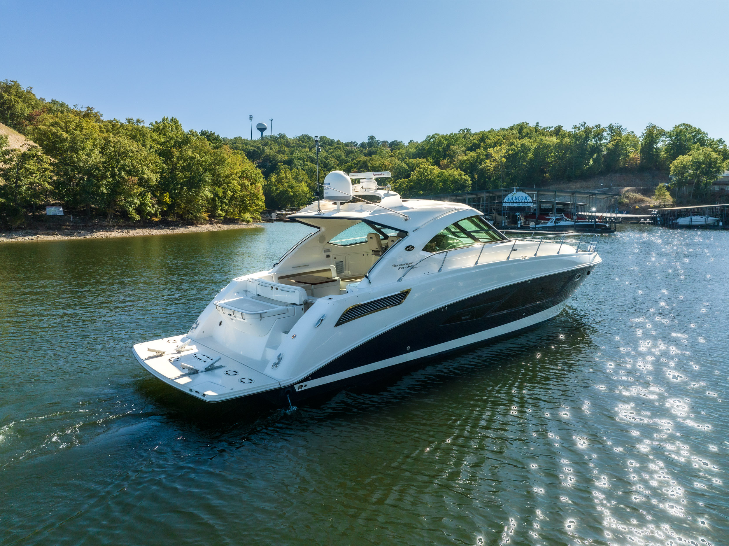 2013 Sea Ray 540 Sundancer - Image 9