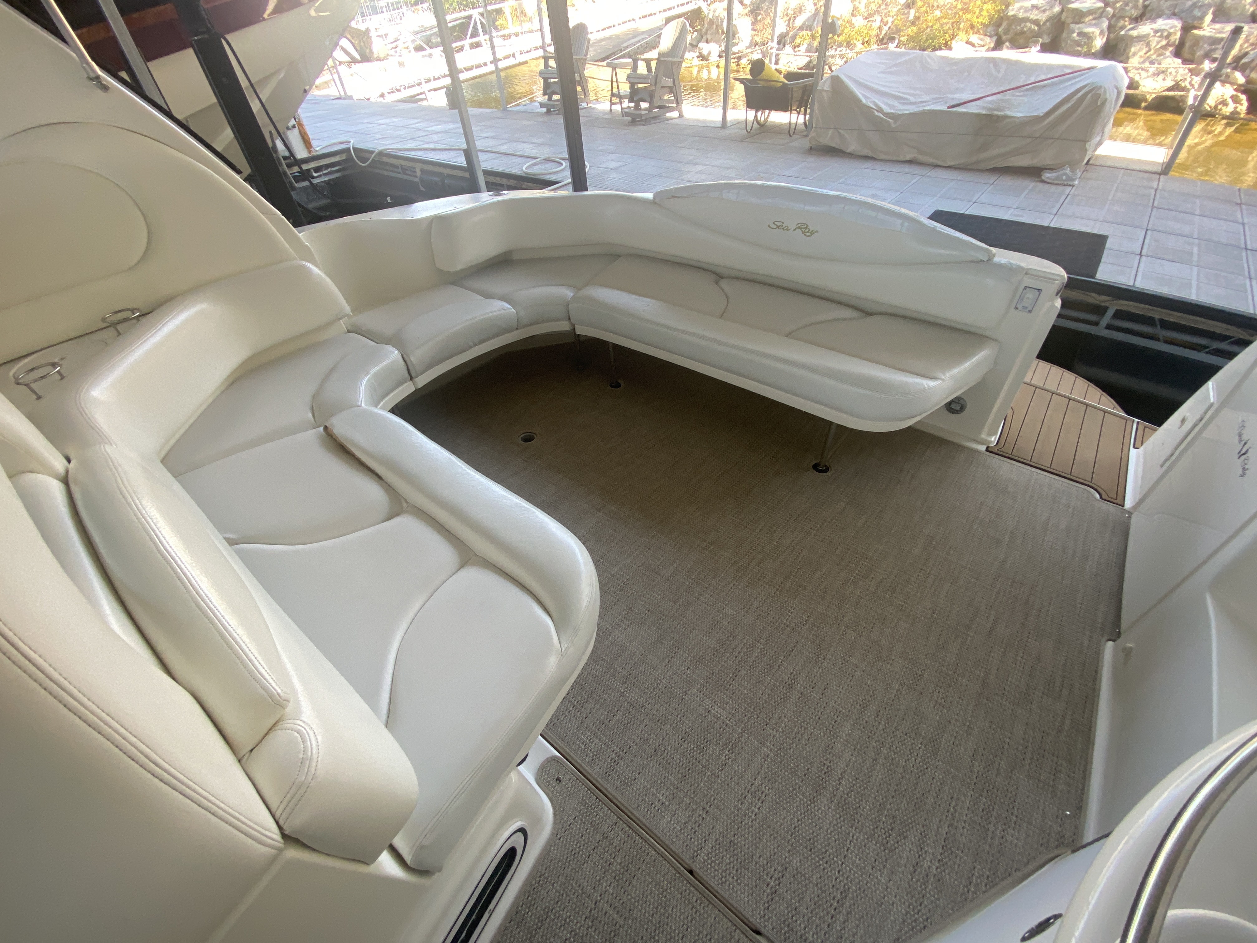 1999 Sea Ray 380 Sundancer - Image 12