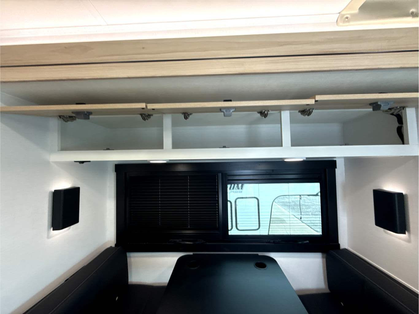 2027 JAYCO MELBOURNE PRESTIGE 25LP - Image 17