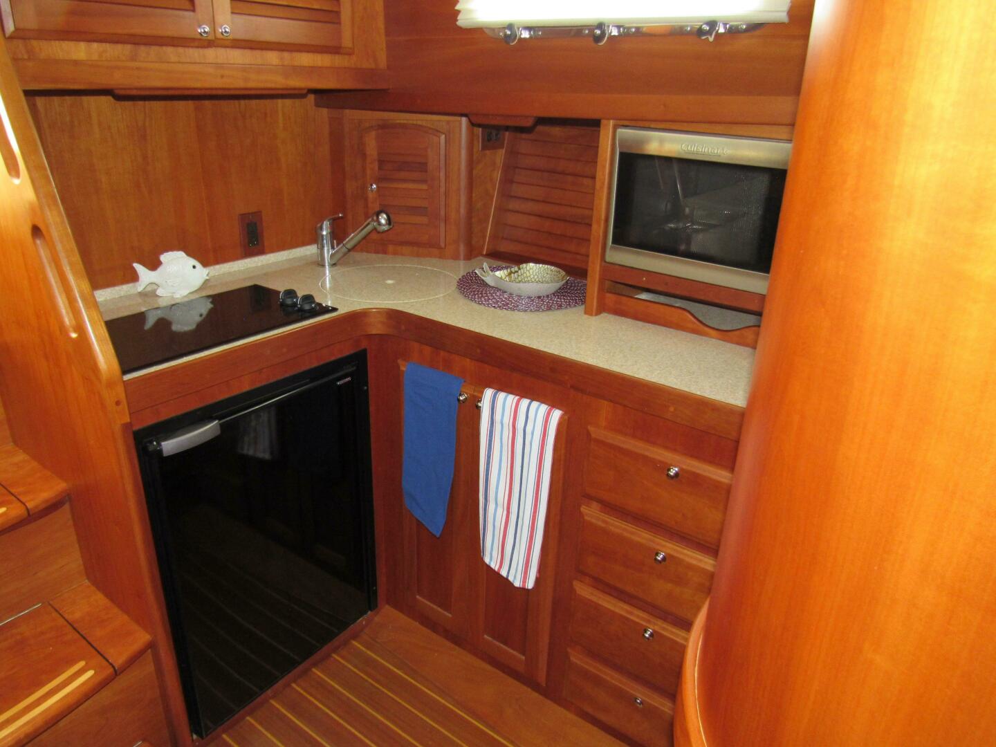 2008 Sabre 42 Express Hardback Base - Image 12