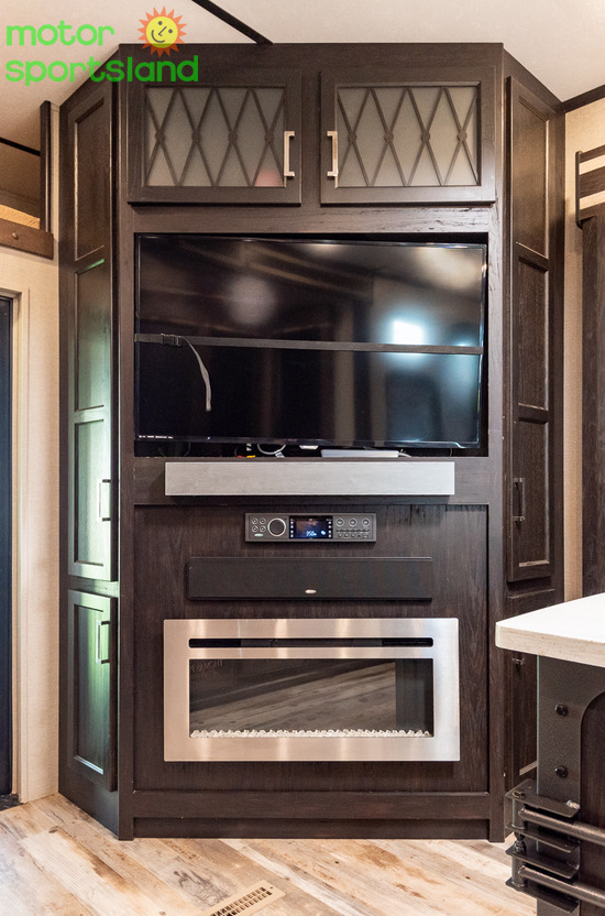 2018 Keystone Fuzion 417 - Image 24