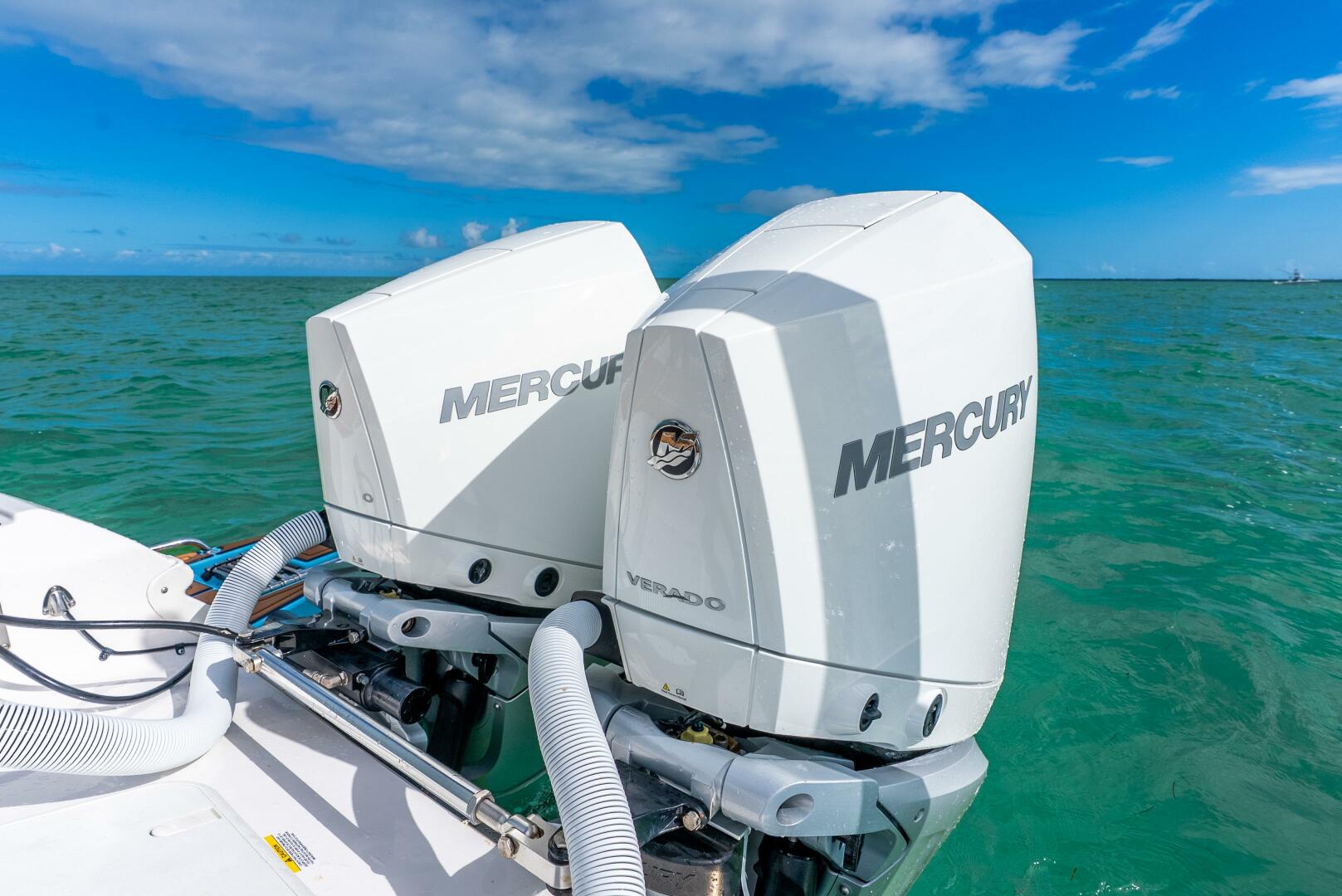 2024 Caymas Hybrid Boat 281 HB - Image 16