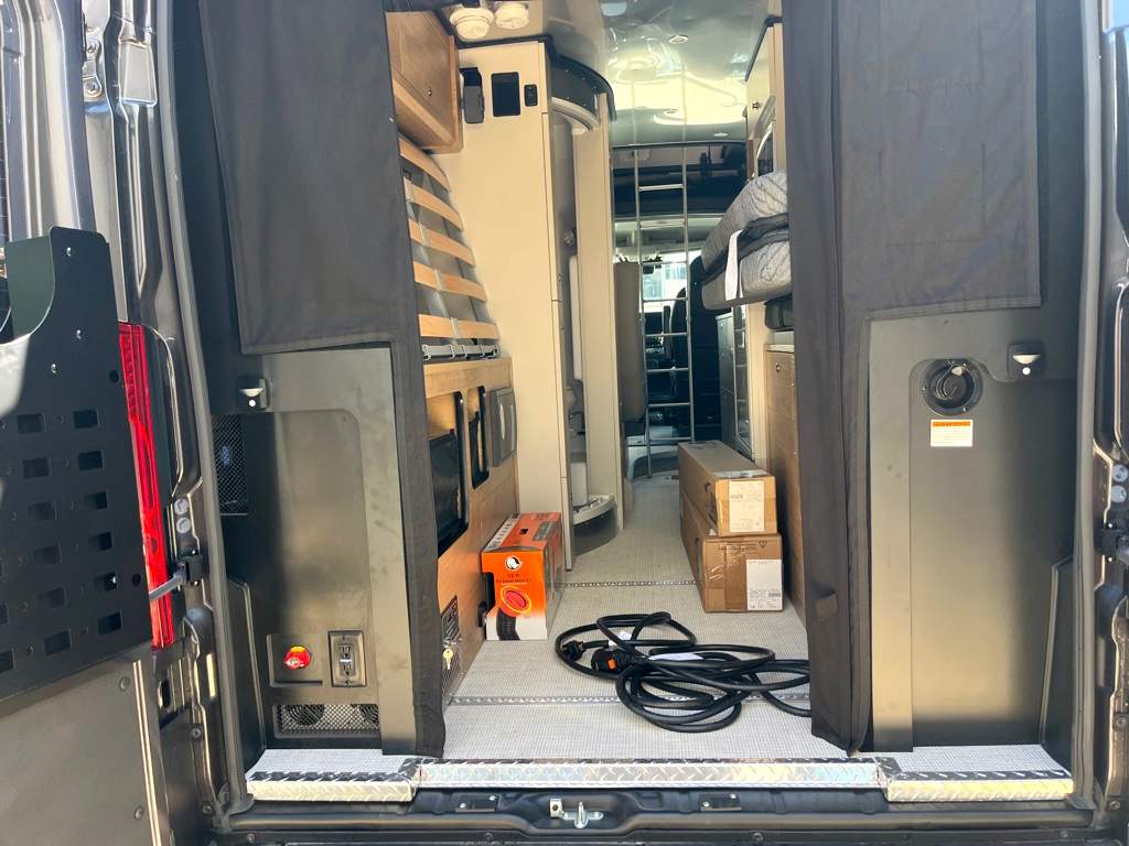 2026 AIRSTREAM RANGELINE - Image 20