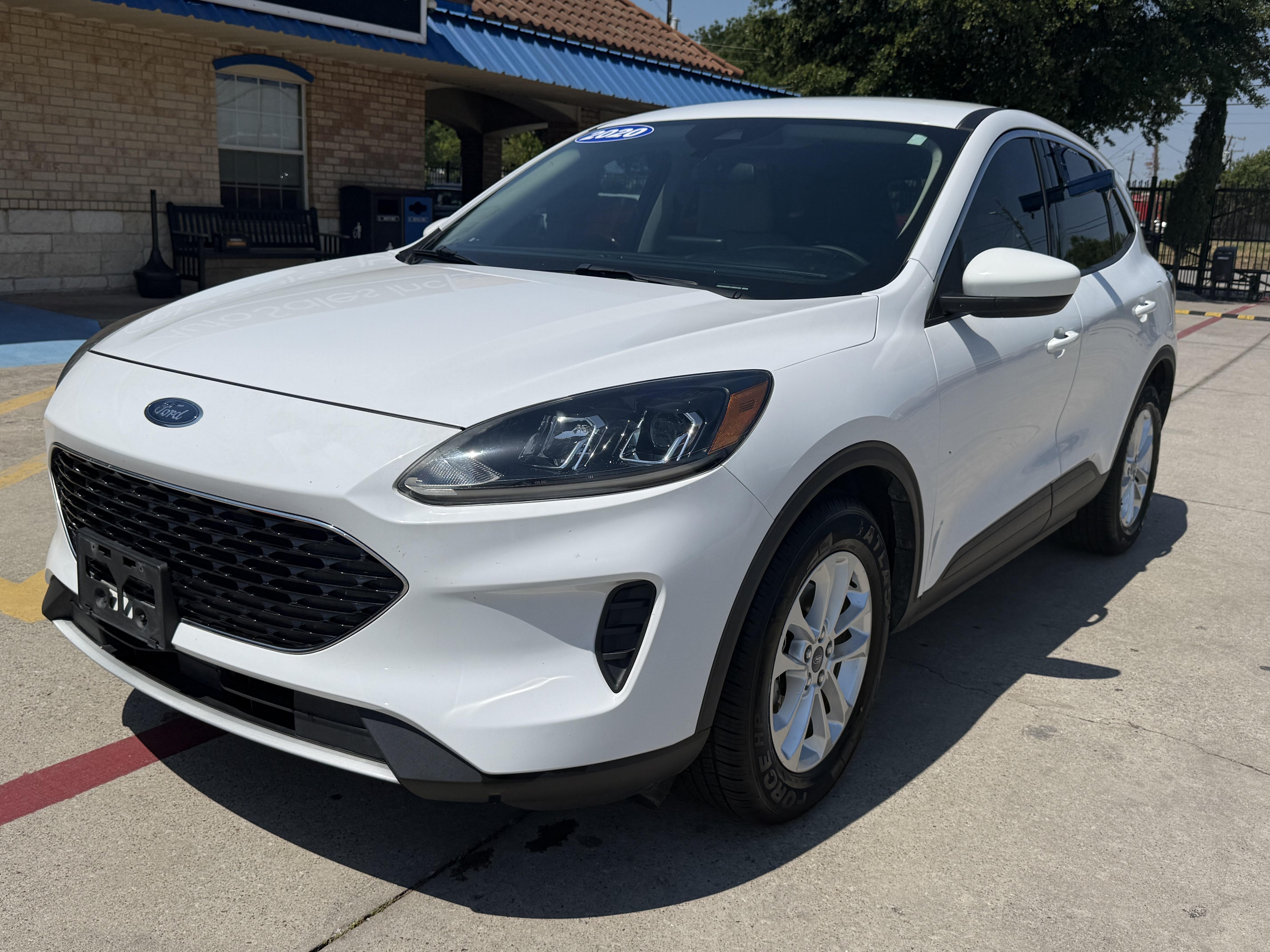 2020 Ford Escape Utility 4D SE 2WD - Image 15
