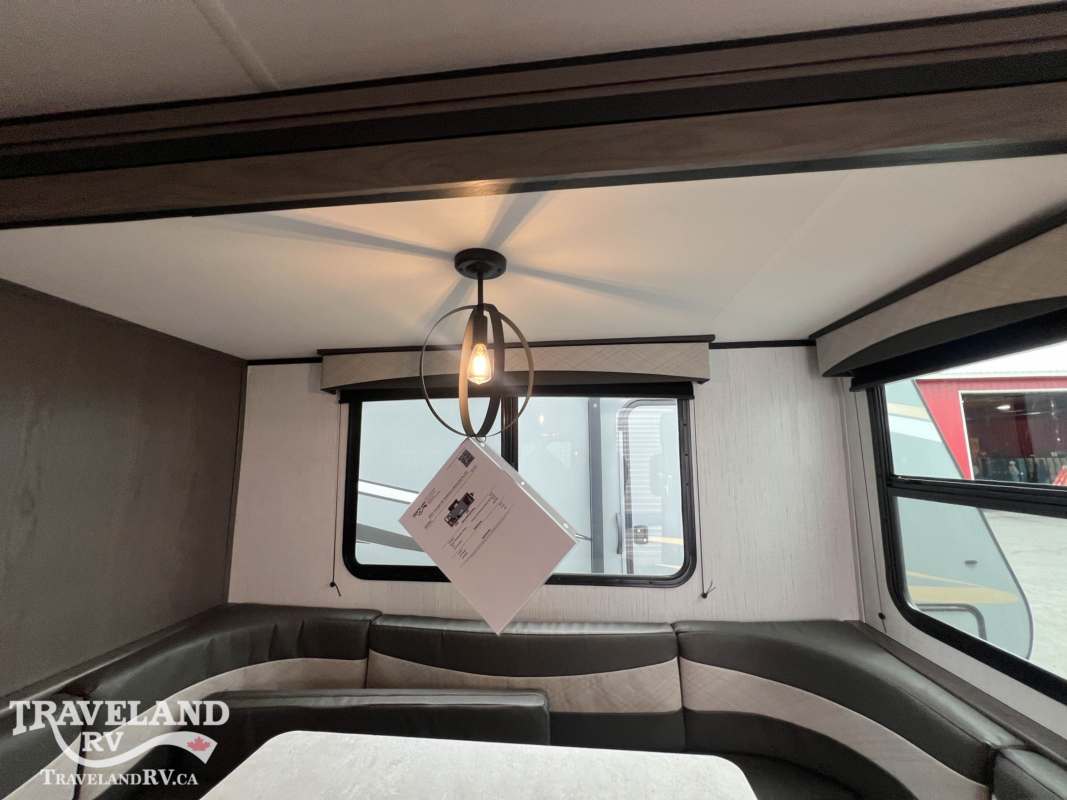 2021 Cruiser RV Embrace Ultra-Lite EL252 - Image 12