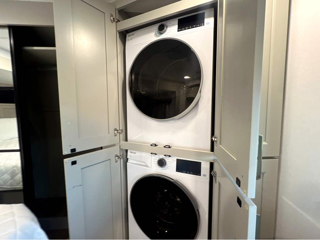 2026 BRINKLEY G 3520 - Image 26