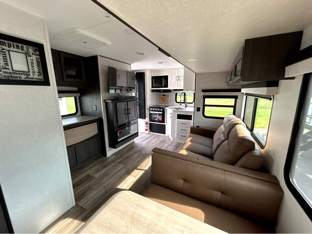 2026 VENTURE RV SPORTTREK 251VRK - Image 20