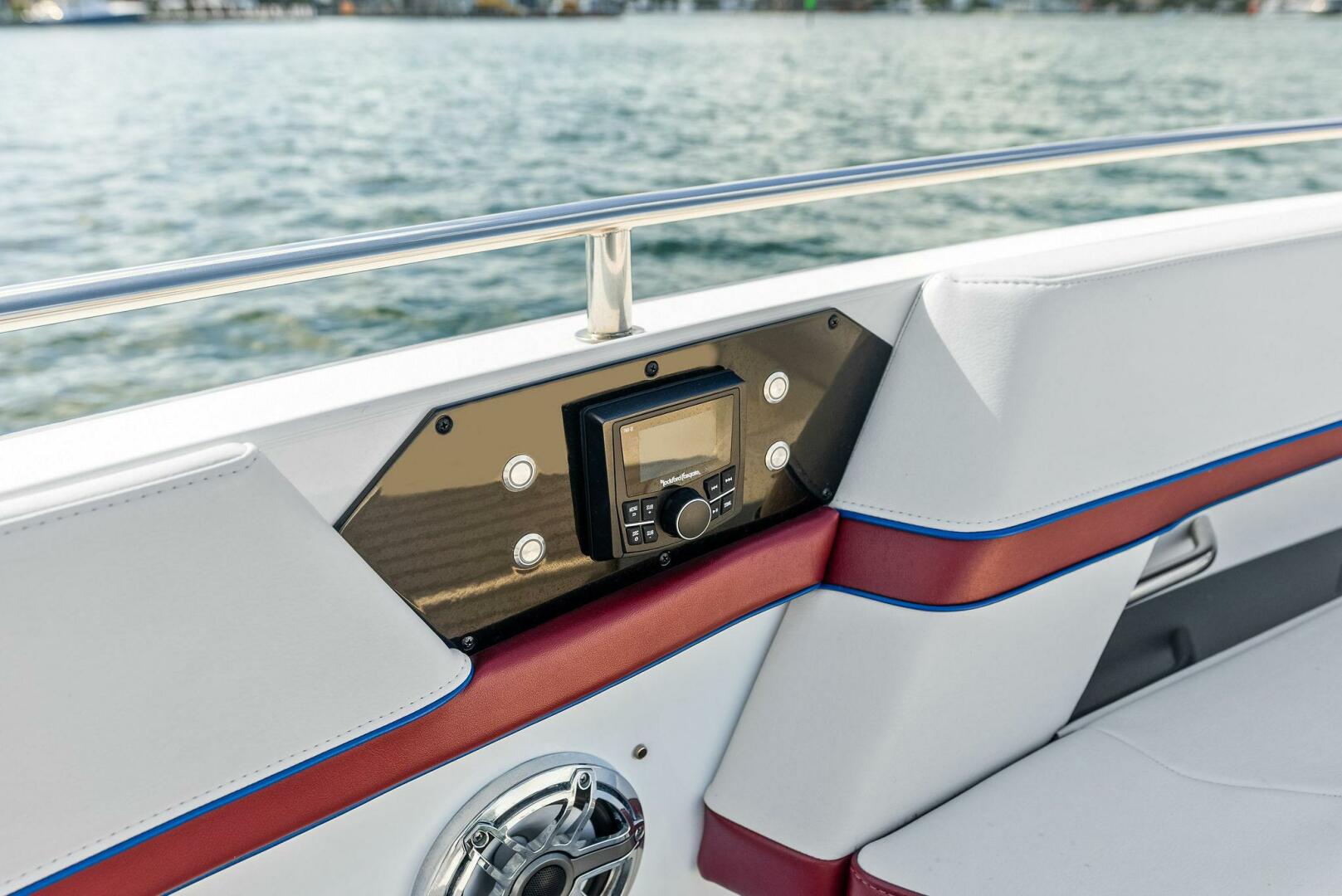 2023 Formula 430 Super Sport Crossover - Image 38