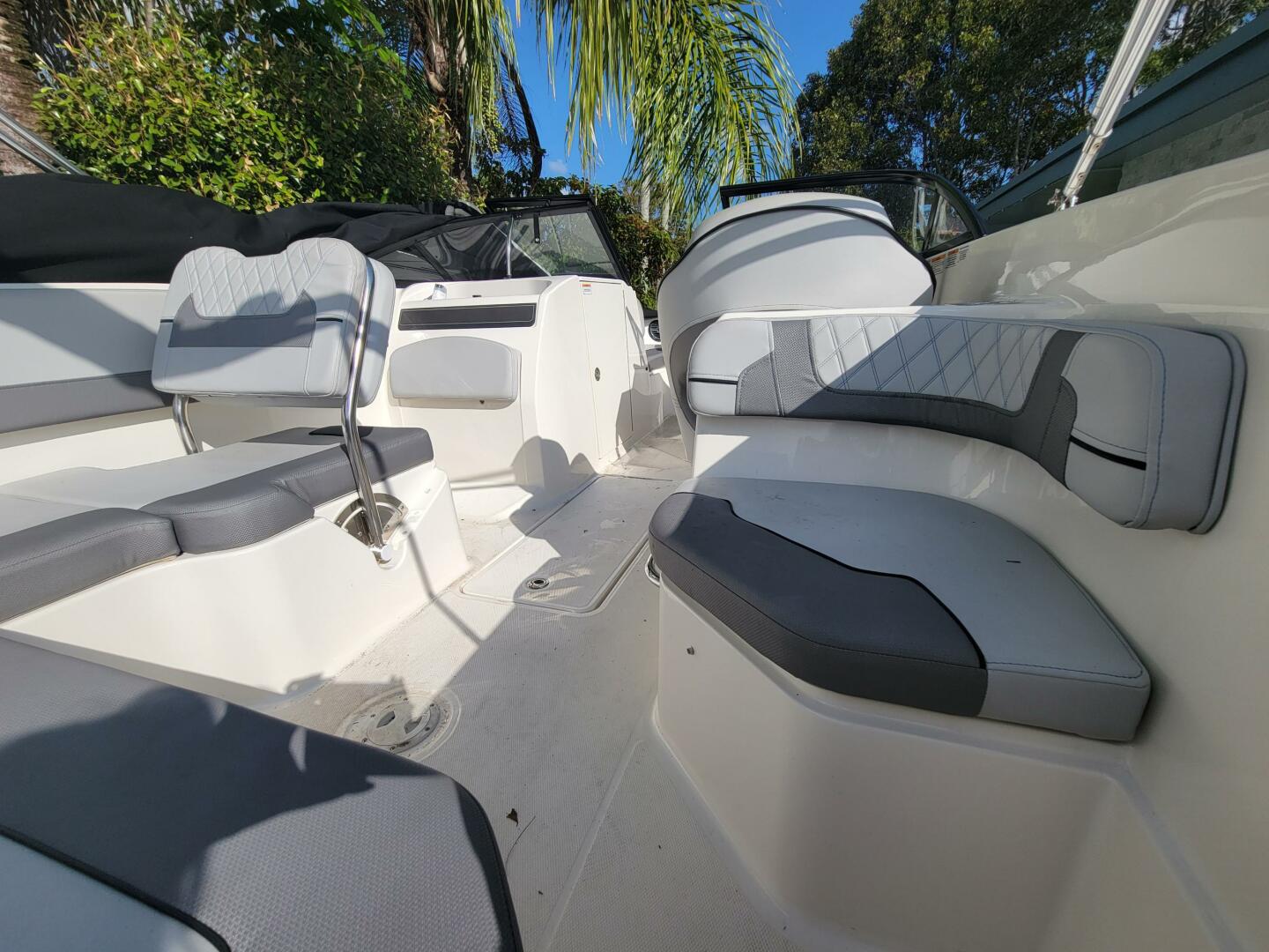 2023 Bayliner VR6 OB Base - Image 15