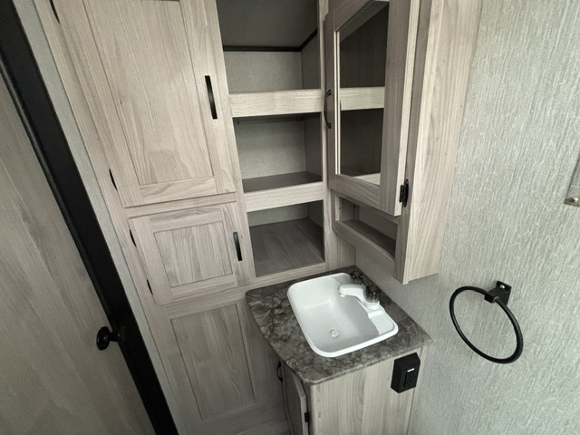 2022 Coachmen Northern Spirit XTR 2145RBX - Image 22