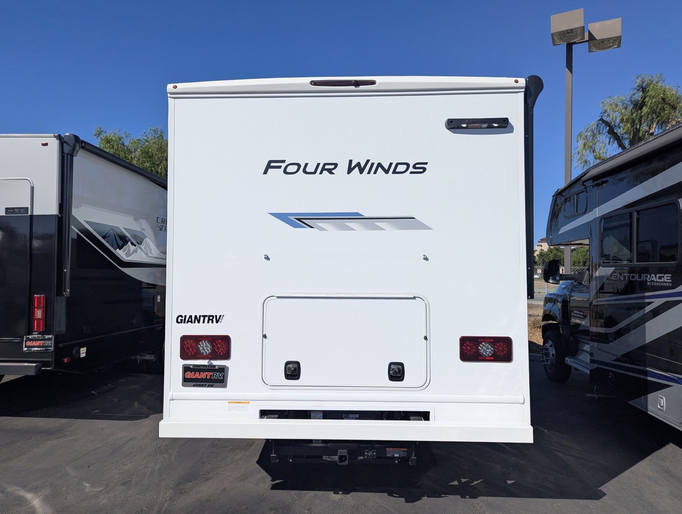 2027 Thor Motor Coach Four Winds 25Z - Image 4
