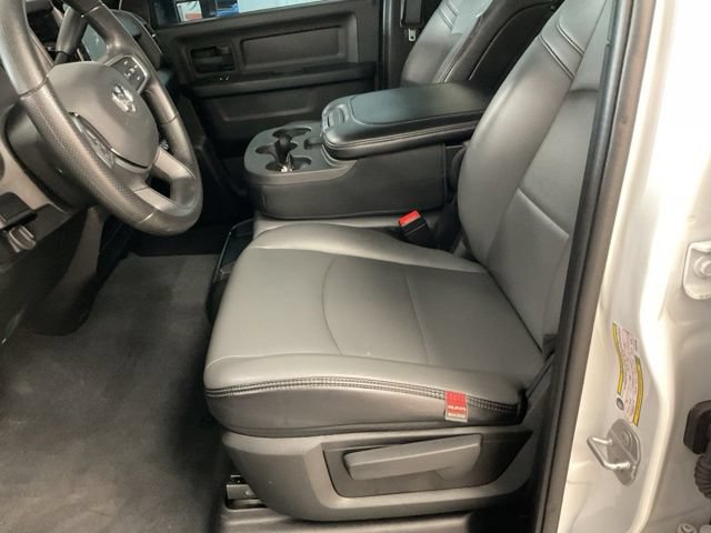 2025 Ram 3500 Tradesman 4x4 Crew Cab 8' Box - Image 16