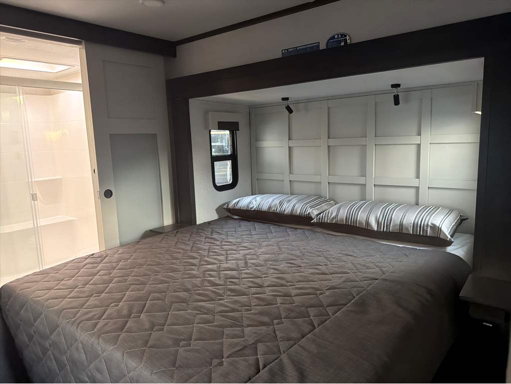 2026 Keystone ALPINE 3710FL - Image 28