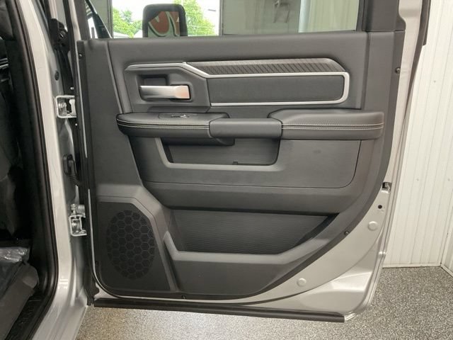 2026 Ram 2500 Big Horn 4x4 Crew Cab 6'4" Box - Image 28
