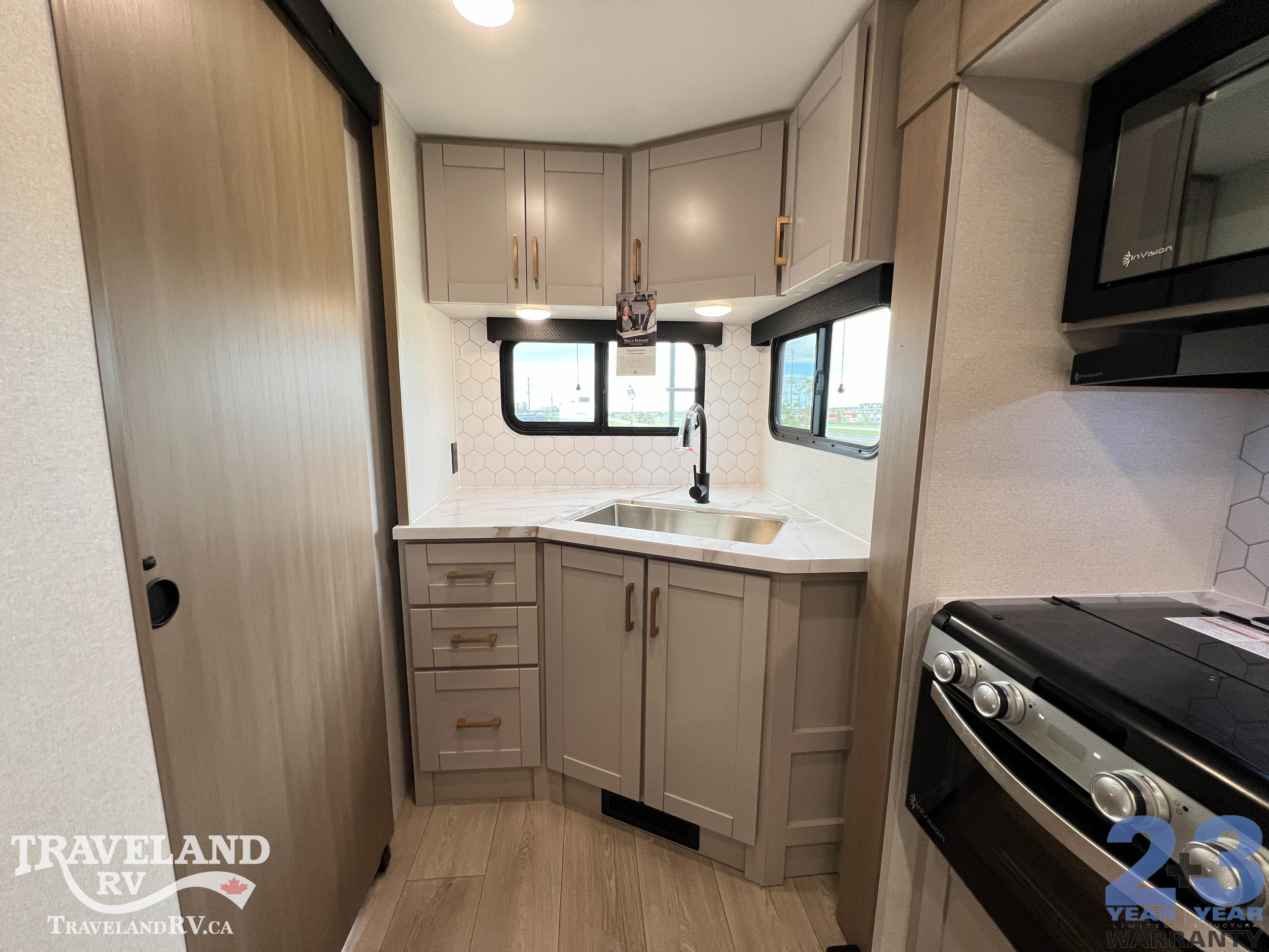 2027 Jayco Jay Feather 21MML - Image 23