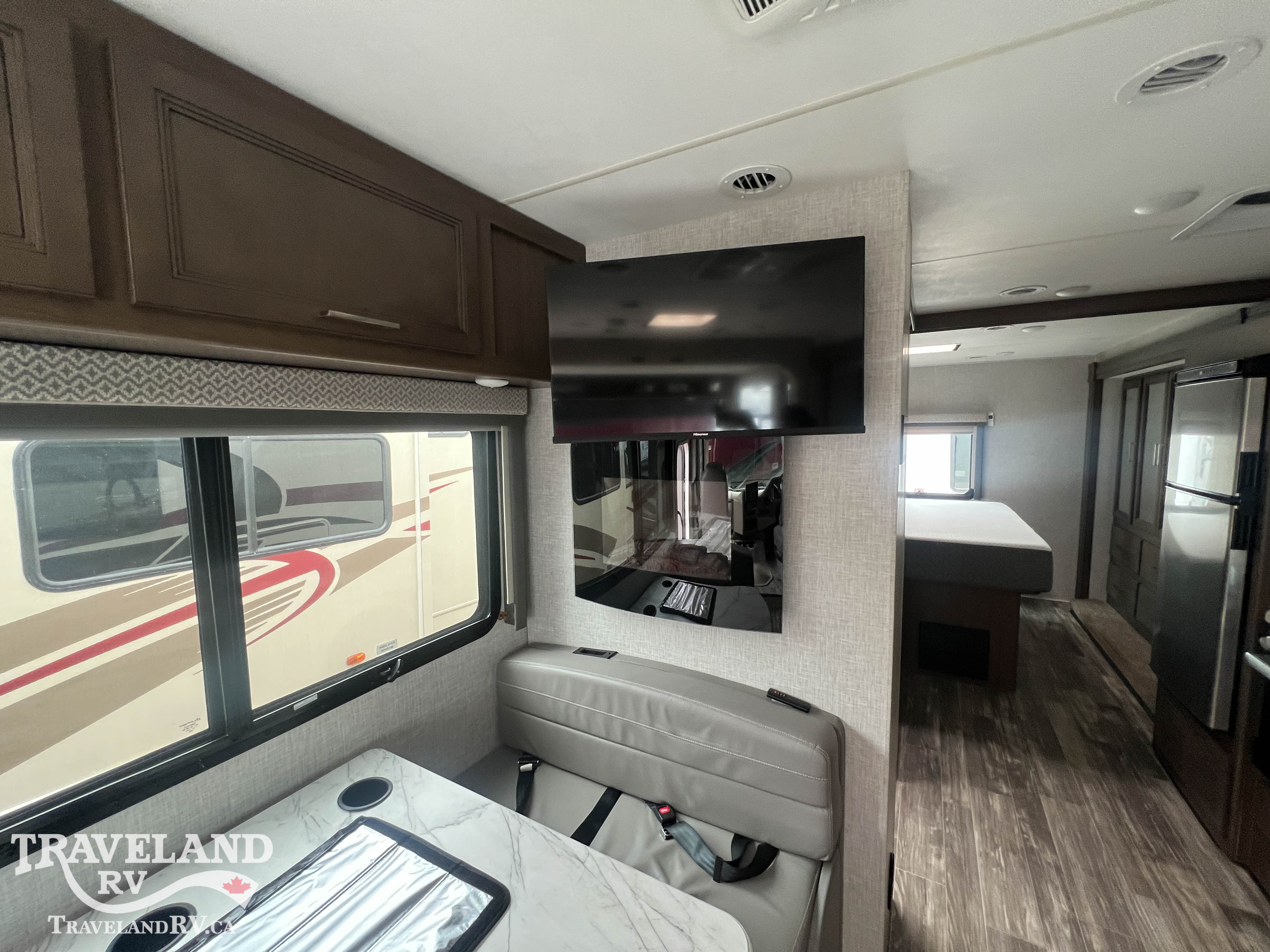 2022 Thor Motor Coach Hurricane 29M - Image 14