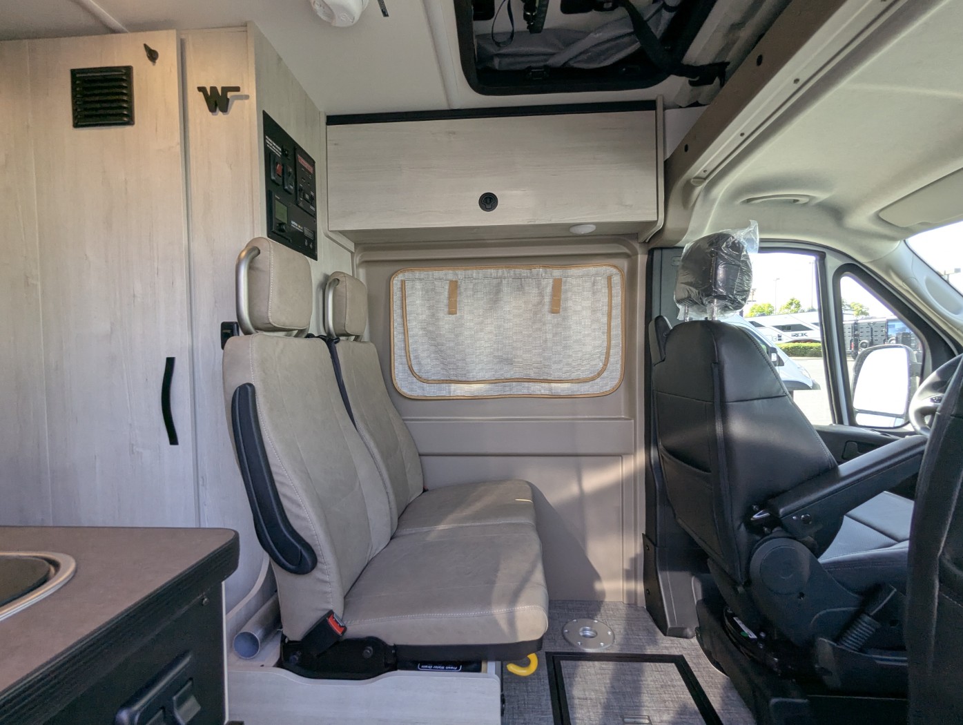 2027 Winnebago Solis 59PX - Image 12
