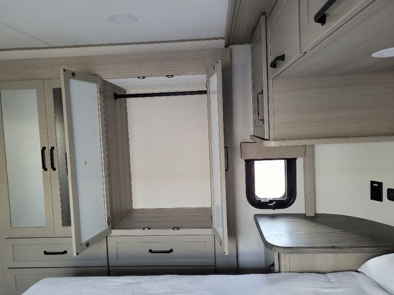 2025 Grand Design Momentum M-Class 344M - Image 21