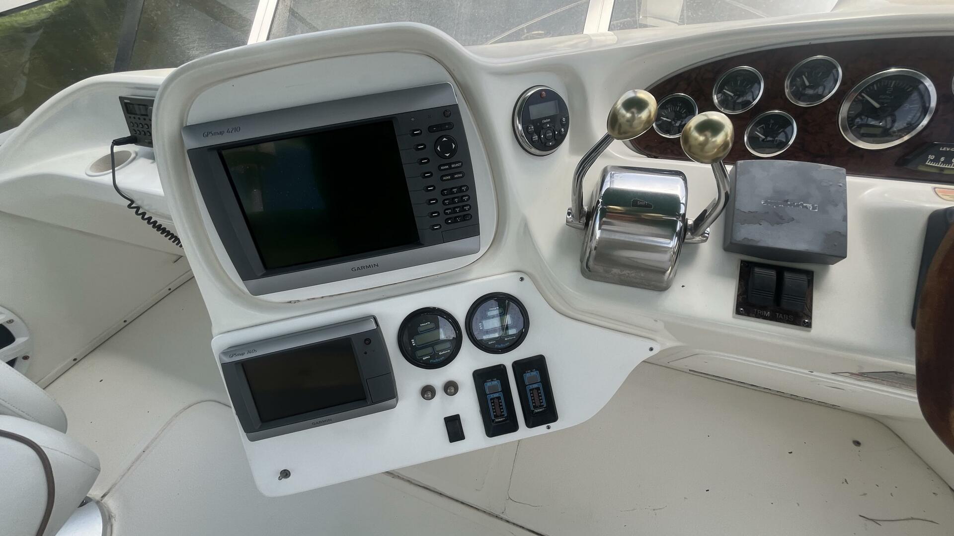 2000 Sea Ray 380 Aft Cabin - Image 18