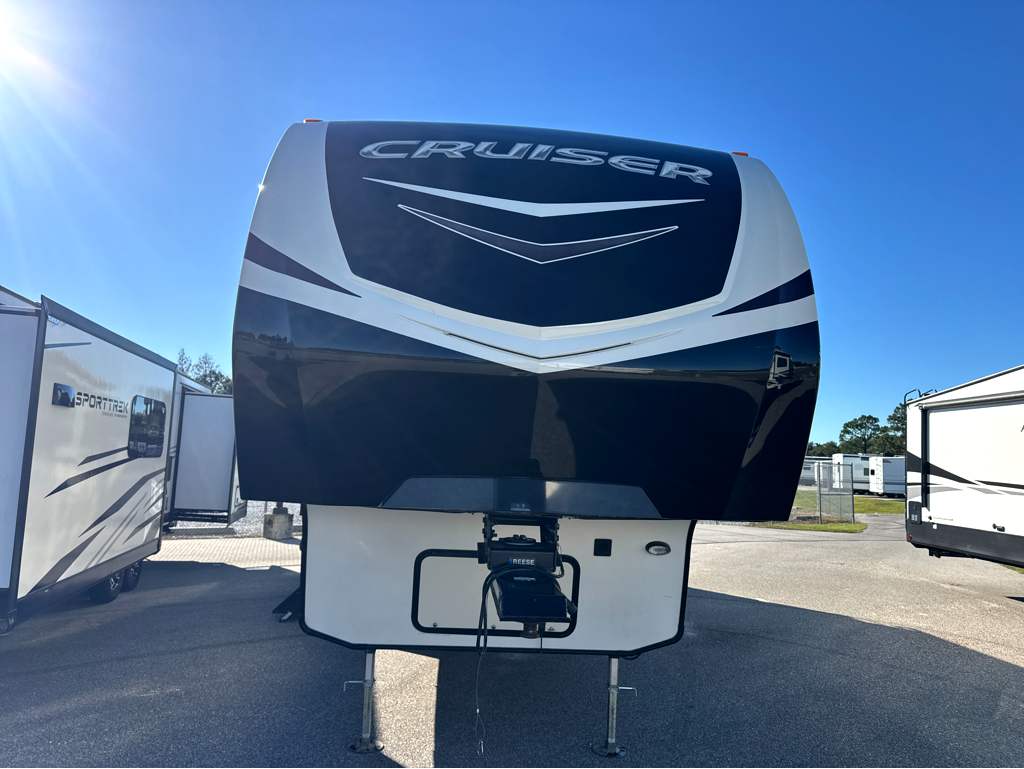 2019 CROSSROADS CRUISER 3451FB - Image 2