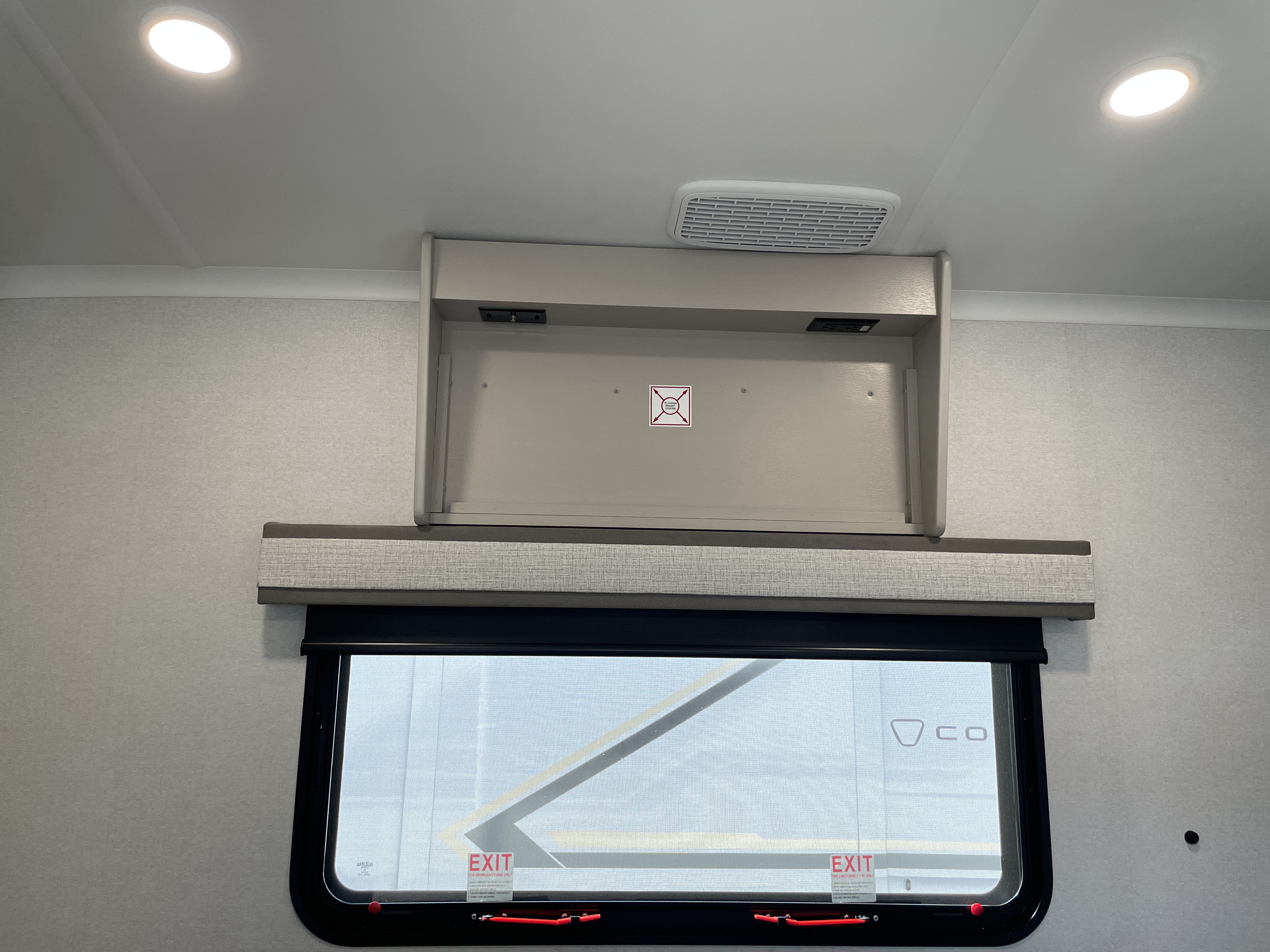 2027 Jayco North Point 361RLBH - Image 29