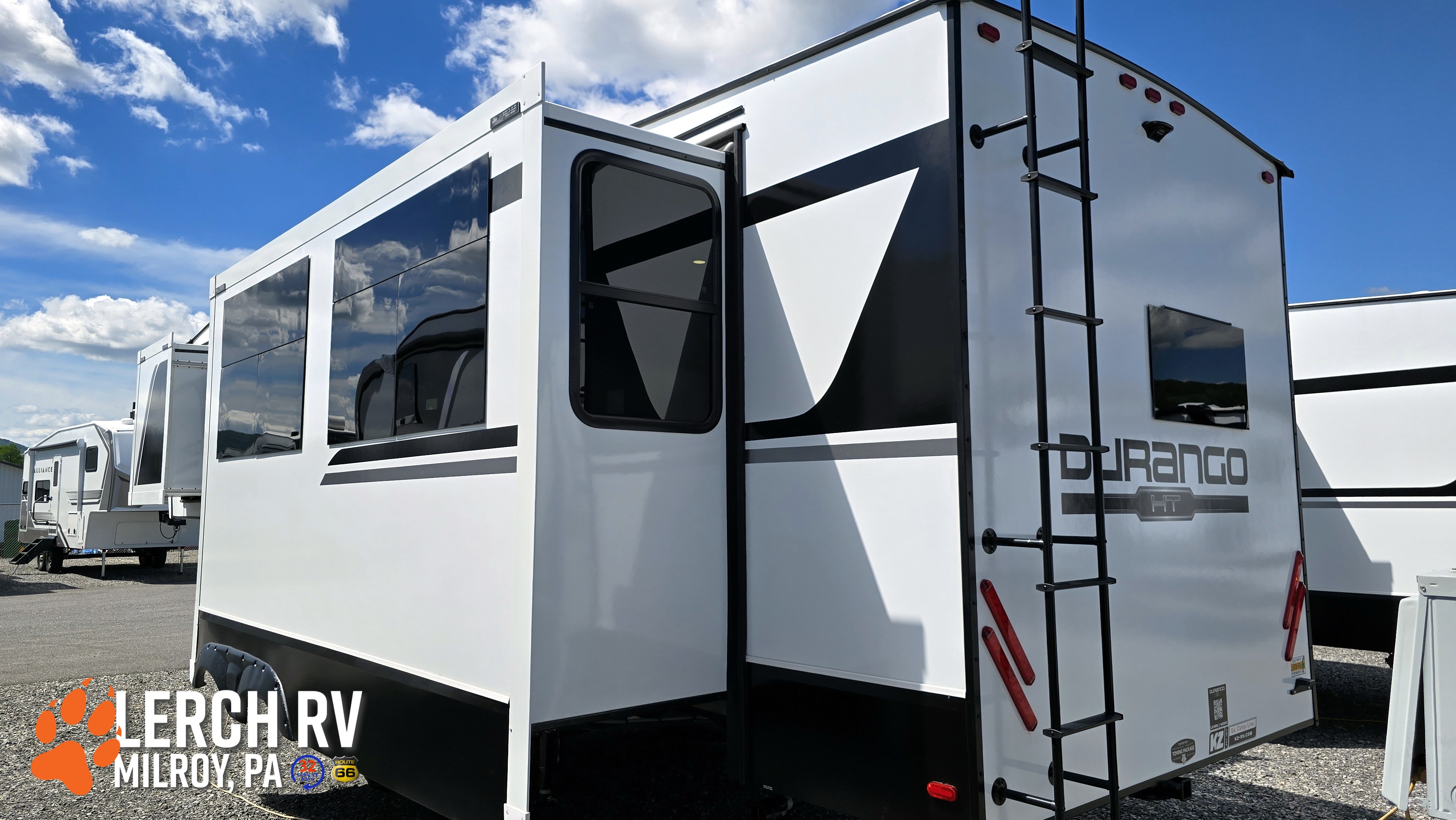 2026 KZ RV Durango HT D256RKT - Image 5