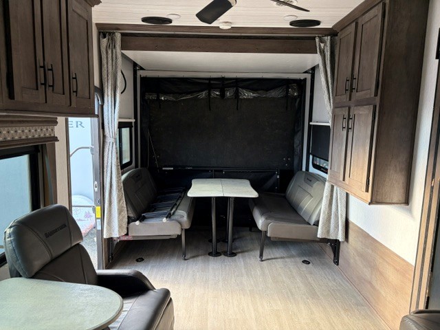 2022 Forest River Sandstorm 304GSLR - Image 8