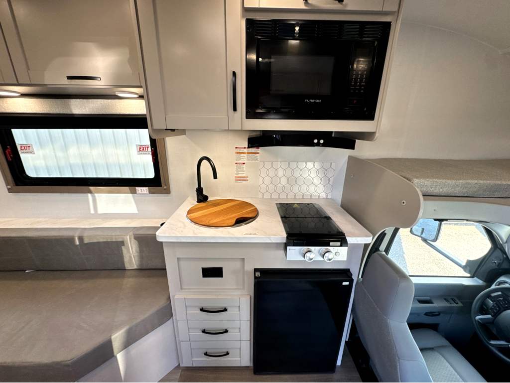 2027 ENTEGRA COACH ODYSSEY 20SF - Image 19