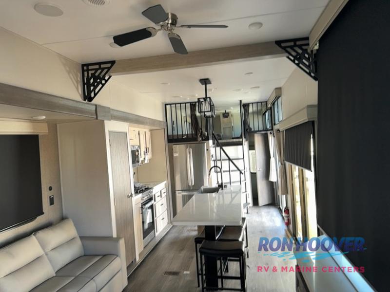 2025 COACHMEN CATALINA 42CONDO - Image 4