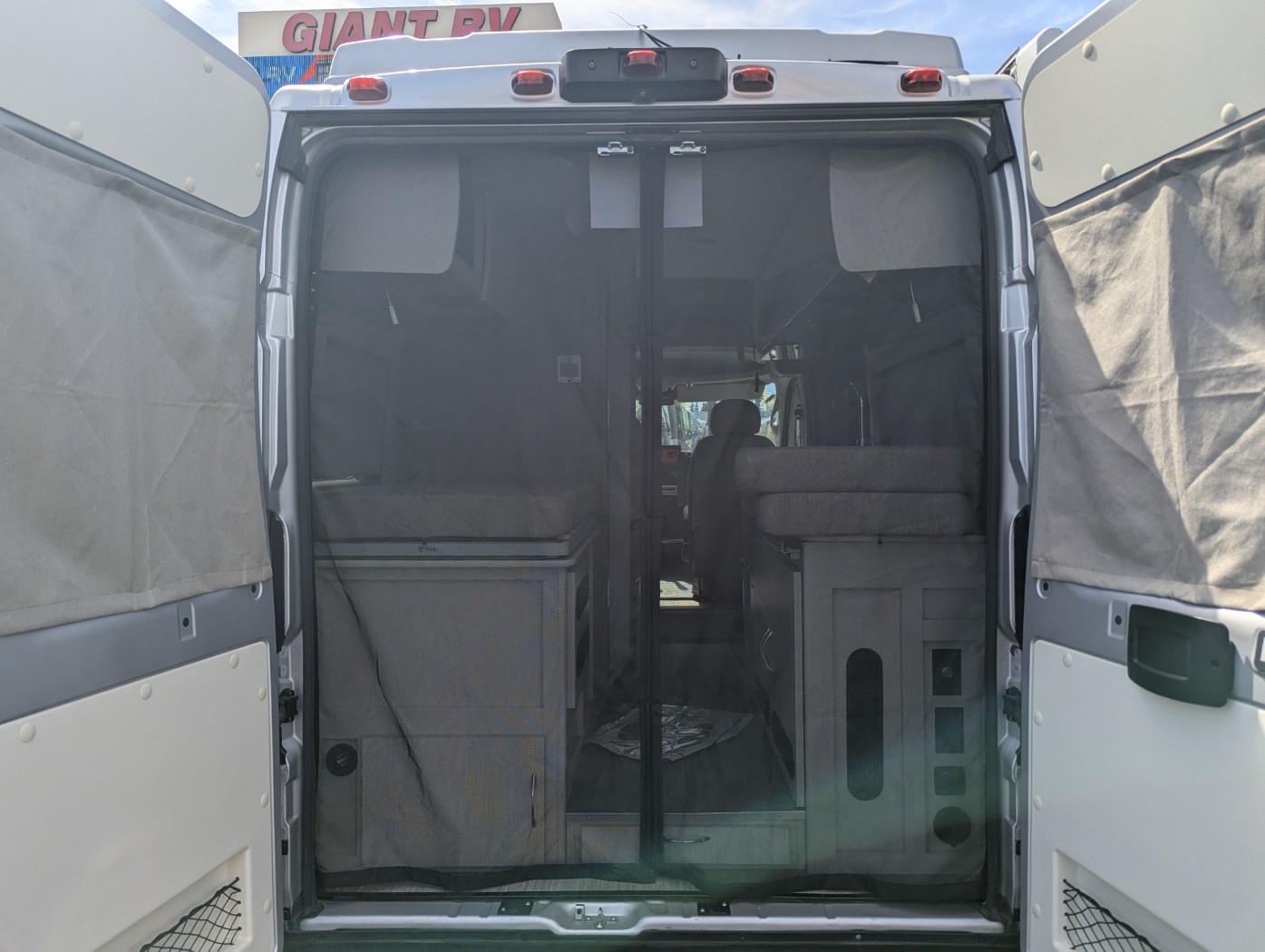 2023 Thor Motor Coach Rize 18A - Pop Top - Image 9