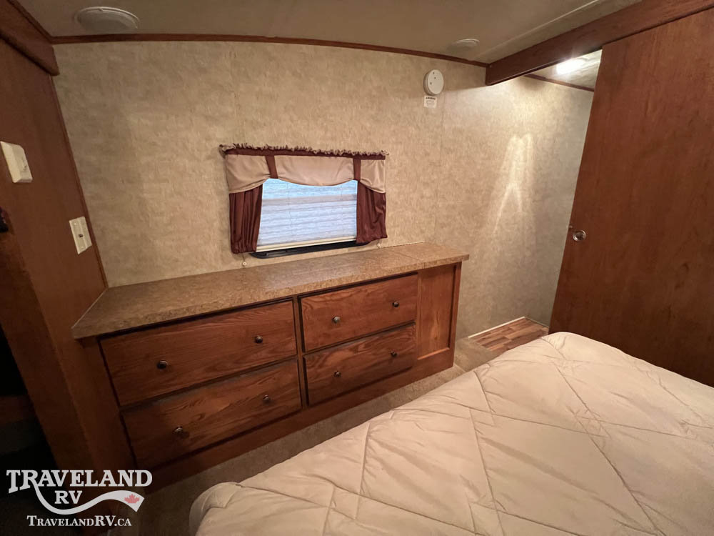 2012 FOREST RIVER SABRE 31CKTS - Image 32