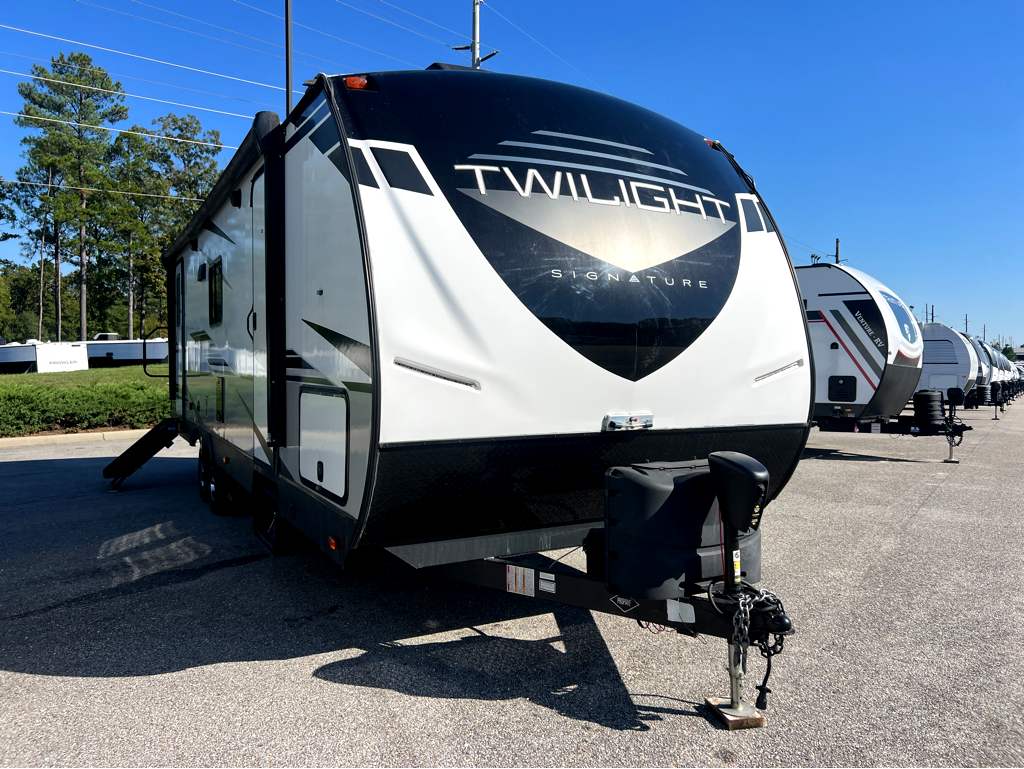 2022 CRUISER TWILIGHT 2690 - Image 1