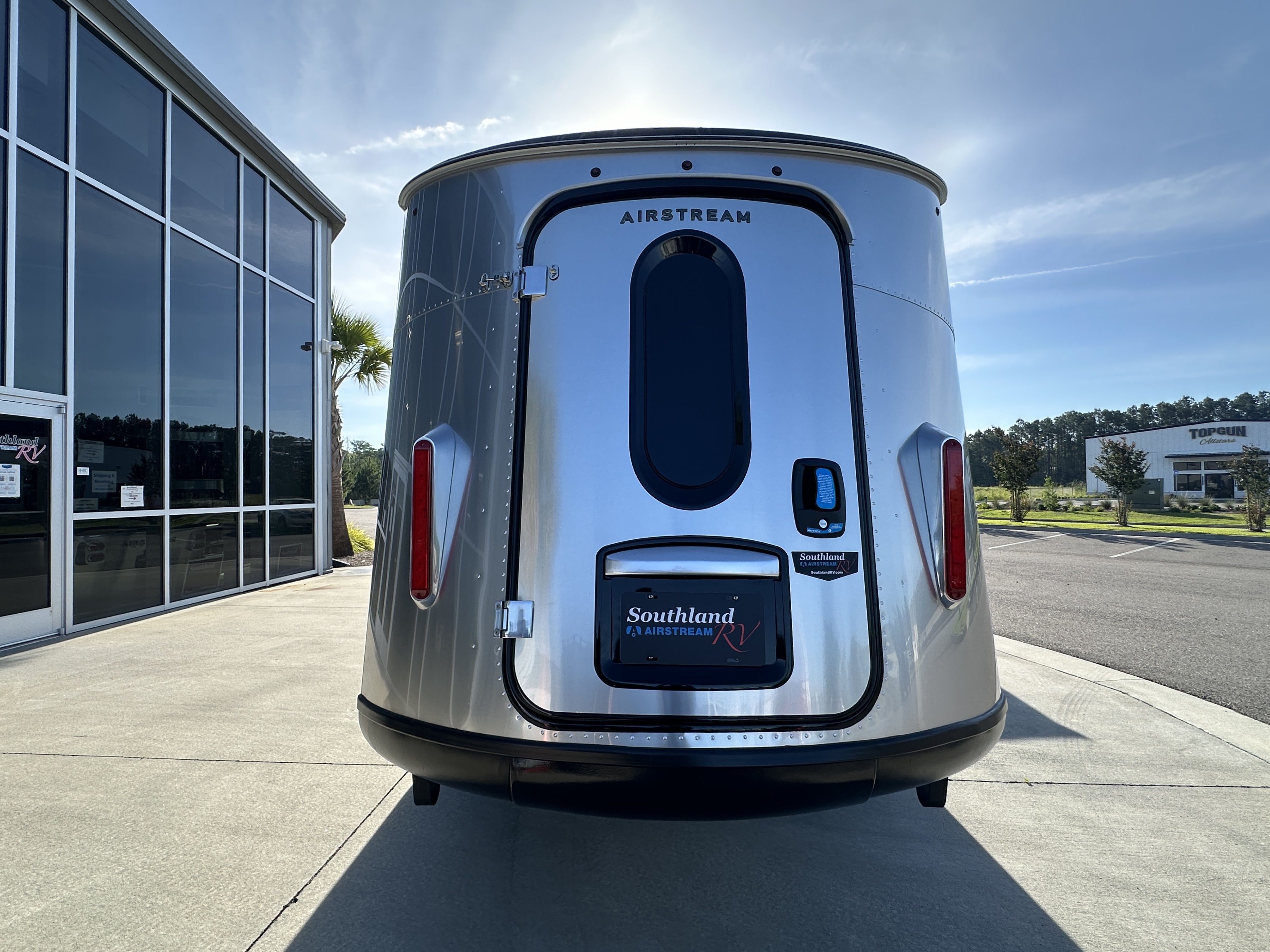 2027 Airstream Basecamp 20Xe - Image 5